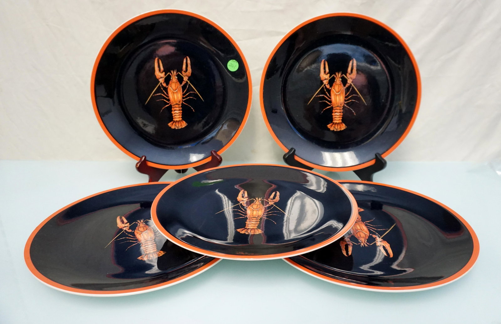 5 VILLEROY & BOCH CRAYFISH DINNER PLATES: Five (5) Villeroy & Boch Crayfish Dinner Plates. Each 10 3/8". Weight on all 6 pds. PROVENANCE: A Charleston Private Estate. NO IN HOUSE SHIPPING. *******Shipping on this item offered through, UPS (84