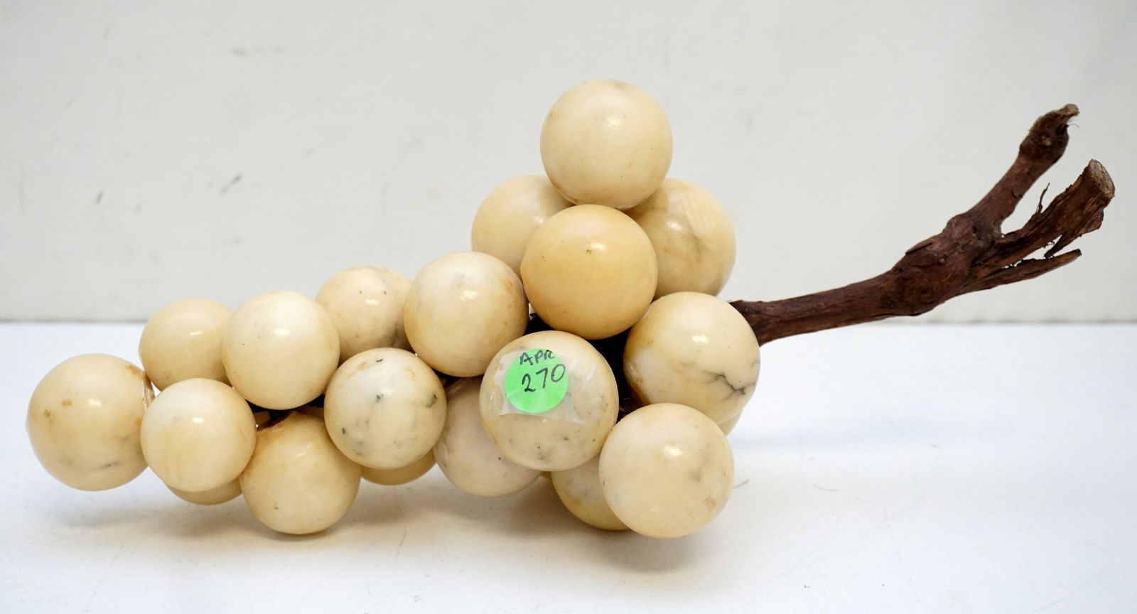 LARGE ITALIAN ALABASTER GRAPES CLUSTER (1 of 6)