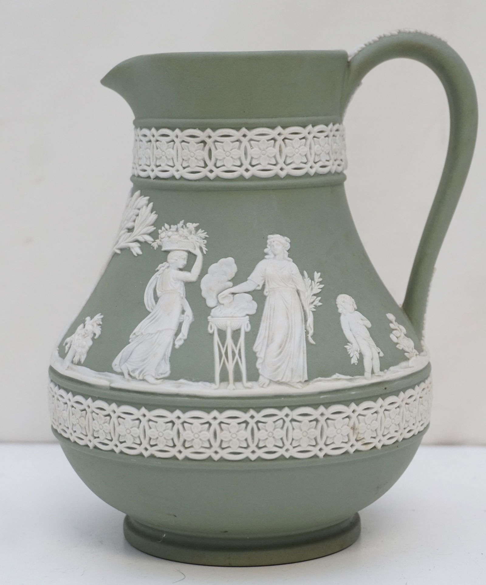 WEDGWOOD JASPERWARE ETRUSCAN JUG (1 of 7)