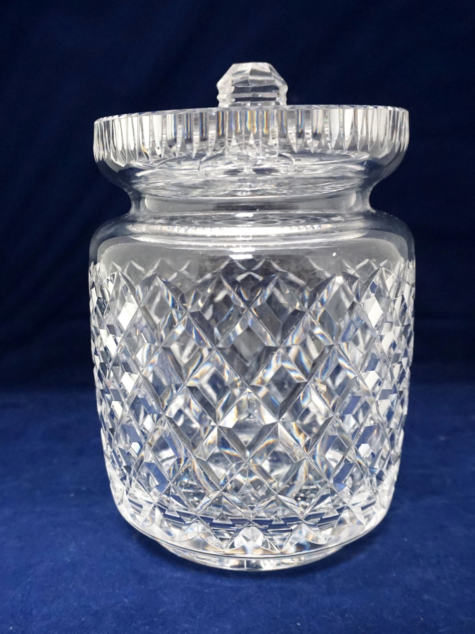CUT CRYSTAL BISCUIT BARREL (1 of 4)
