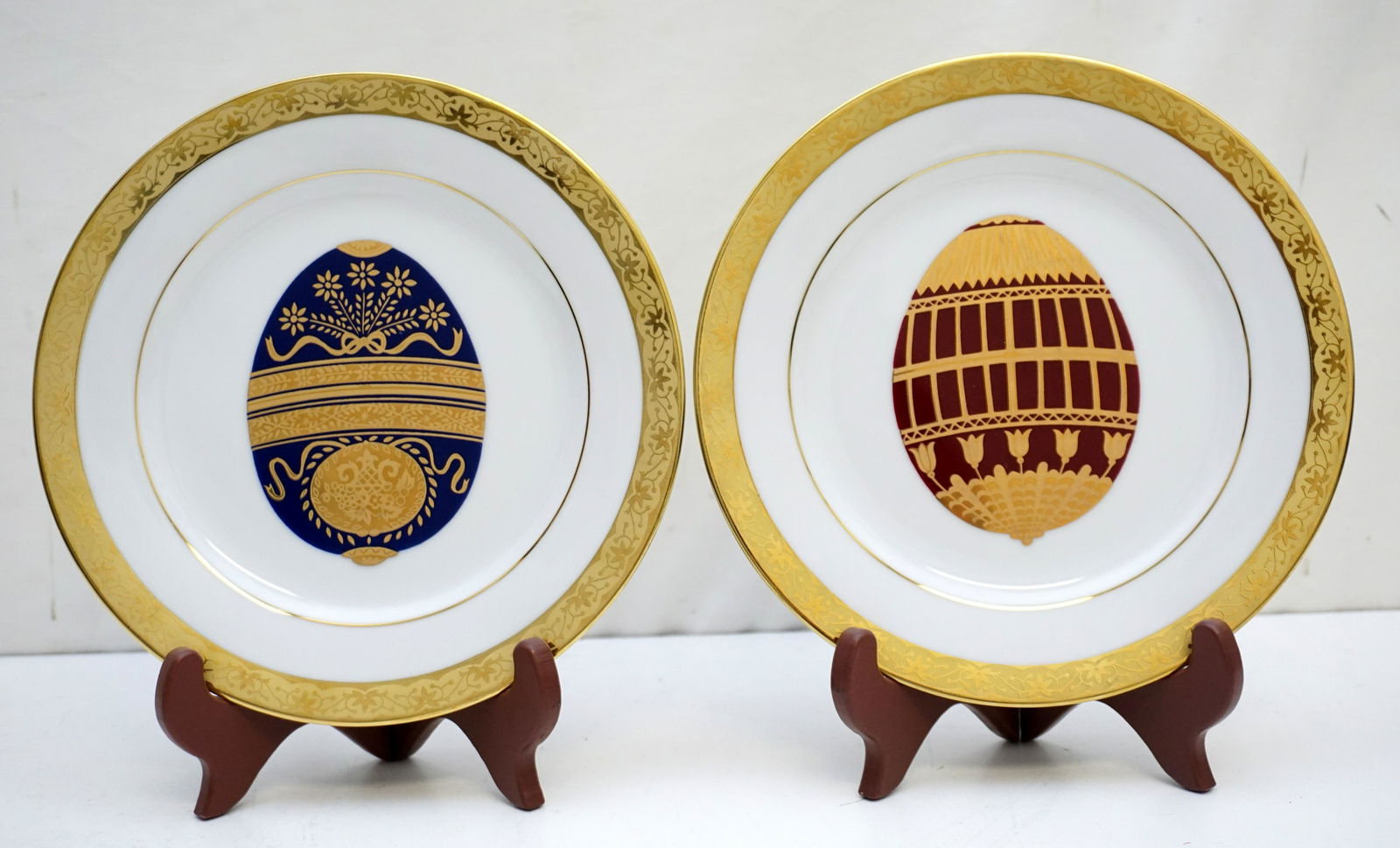 PAIR MUIRFIELD FABERGE STYLE PLATES (1 of 5)