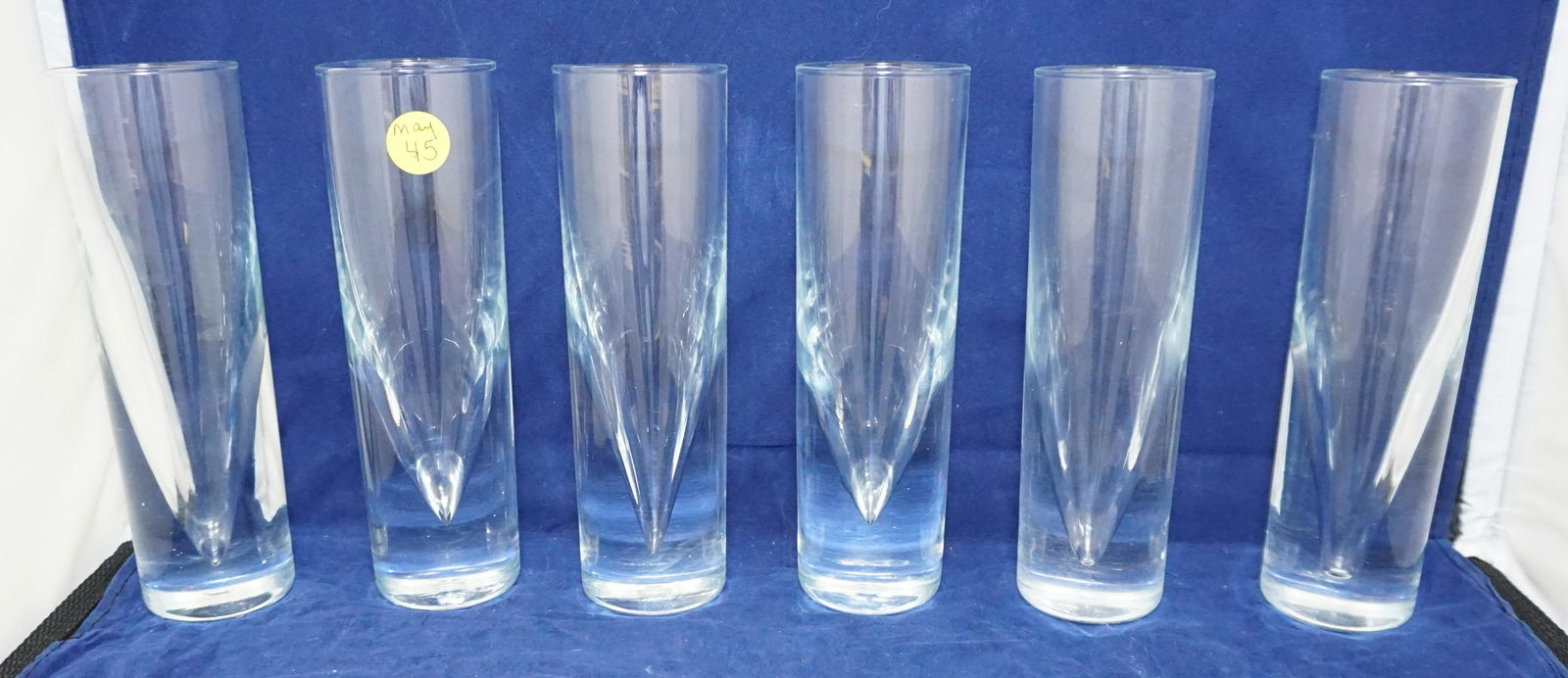 Six (6) CARLO MORETTI ITALY TUMBLERS: Set of 6 Carlo Moretti Modern Heavy Blown Glass Tumblers , Italy. Each 7 1/4". Weight 7 pds 8 oz. PROVENANCE: A Charleston Private Estate. NO IN HOUSE SHIPPING. *******Shipping on this item offered th