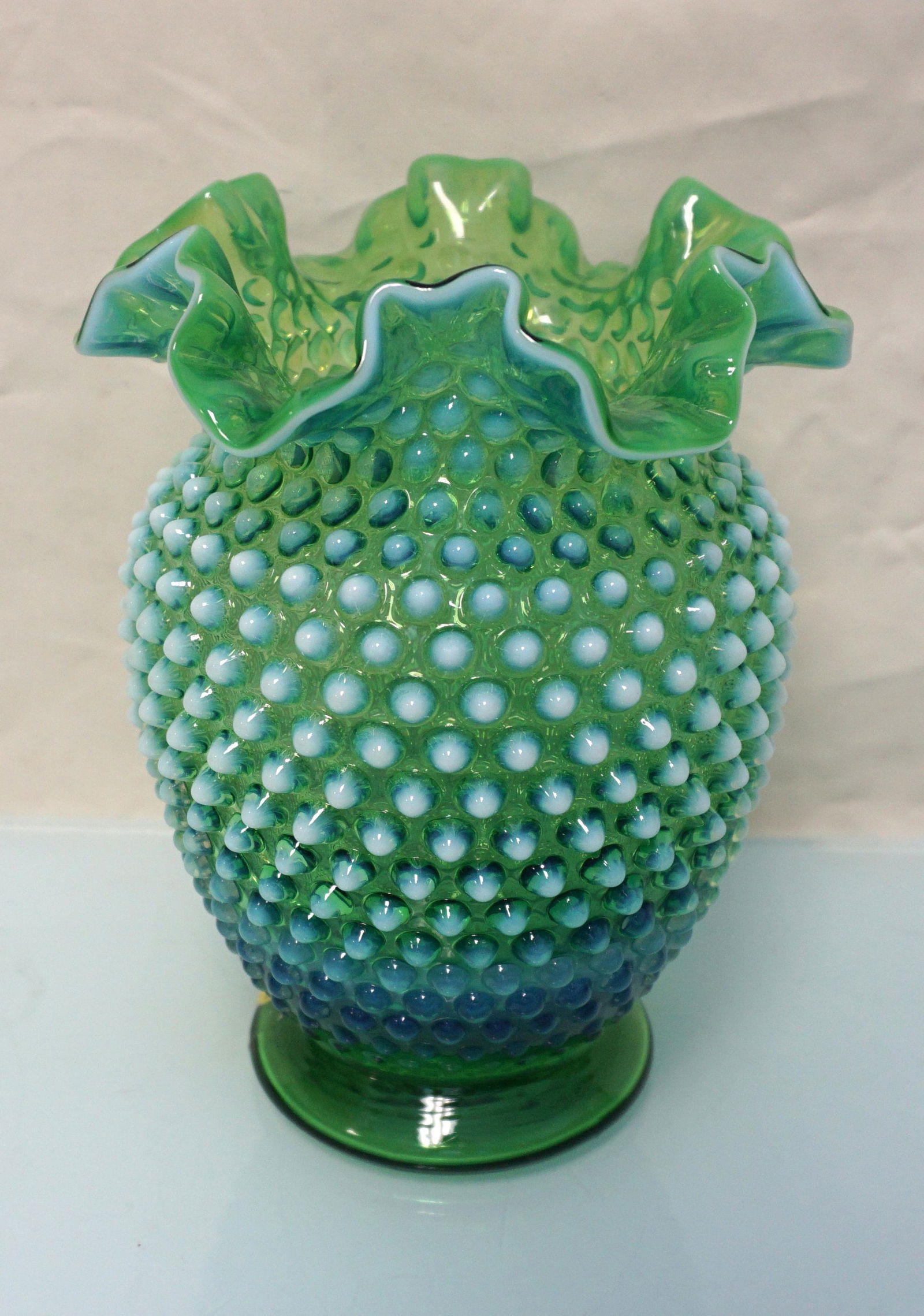 FENTON LIME GREEN OPALESCENT VASE (1 of 5)