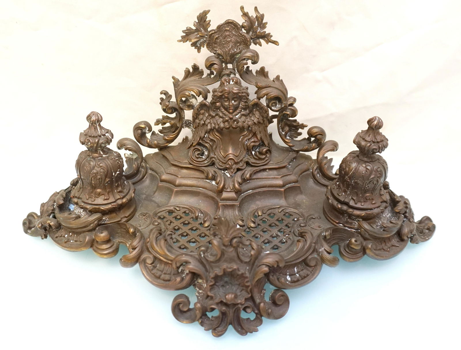 LARGE VICTORIAN BRASS/BRONZE DOUBLE INKWELL (1 of 6)