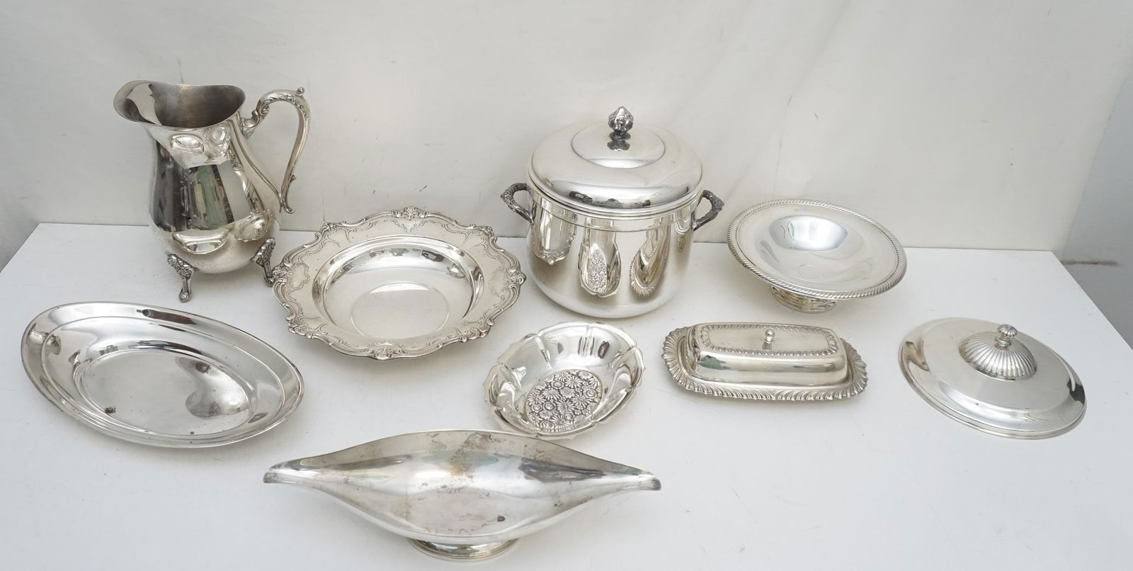9 PC SILVERPLATE ICE BUCKET + PITCHER + MORE (1 of 7)