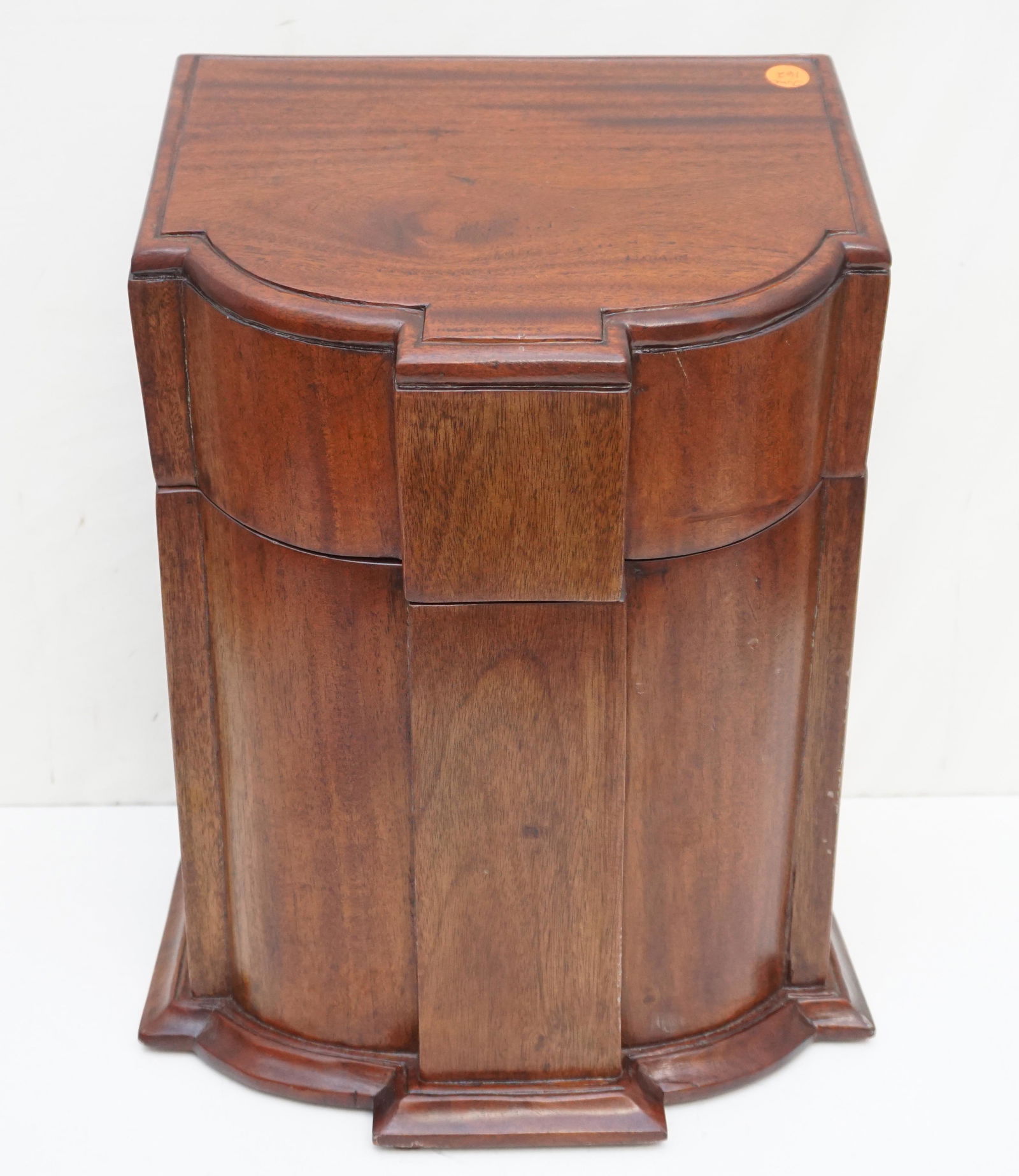 LARGE MAHOGANY KNIFE BOX (1 of 8)