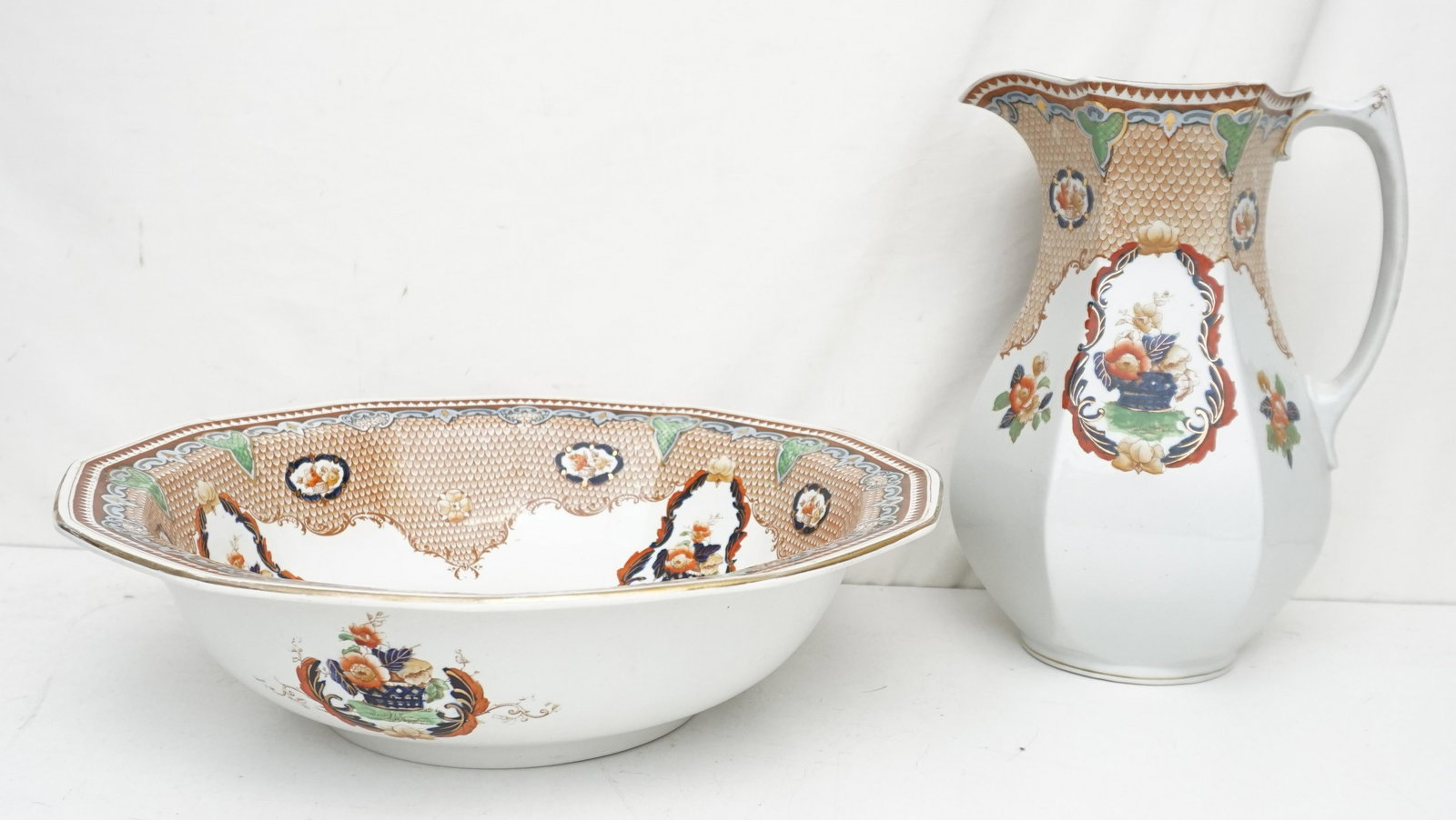 A.S. HANCOCK & SONS WASH BASIN & PITCHER (1 of 9)