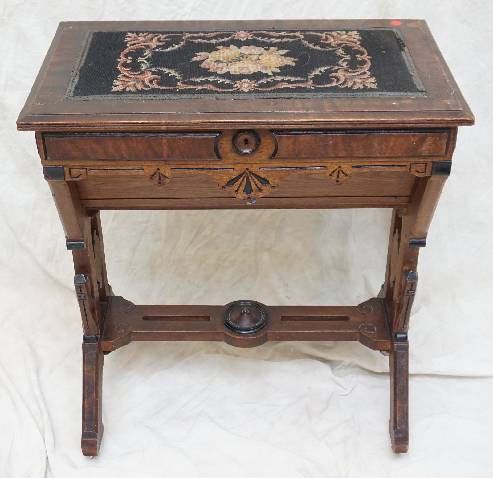 ANTIQUE 19TH C SEWING TABLE TAPESTRY TOP (1 of 10)