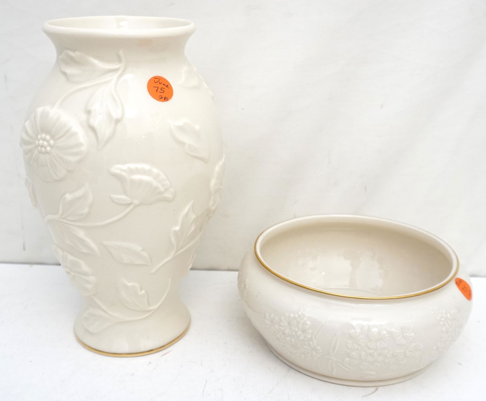 2 PC LENOX IVORY VASE & BOWL GOLD TRIM (1 of 6)