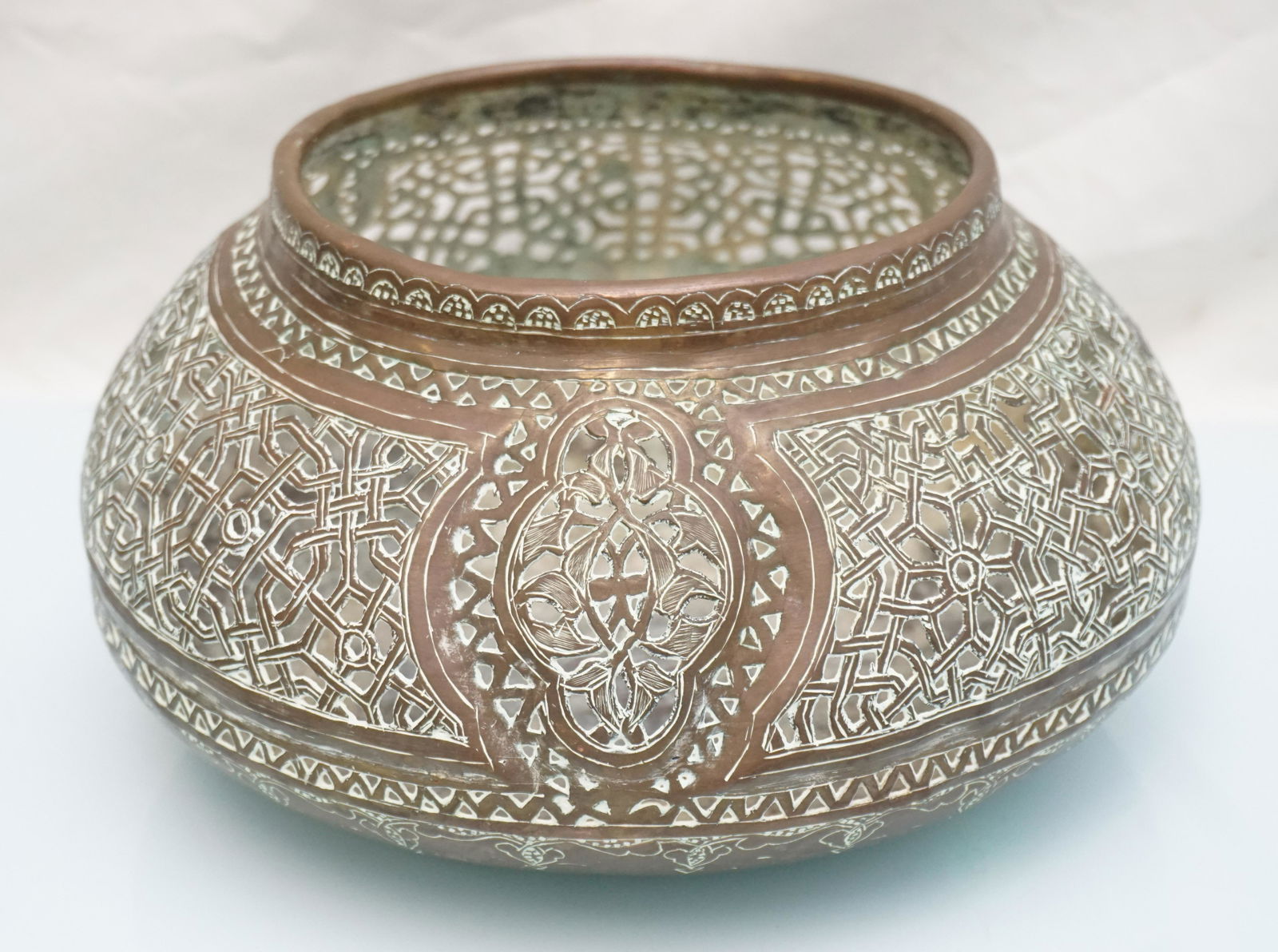 ANTIQUE ISLAMIC PERSIAN PIERCED COPPER POT (1 of 8)