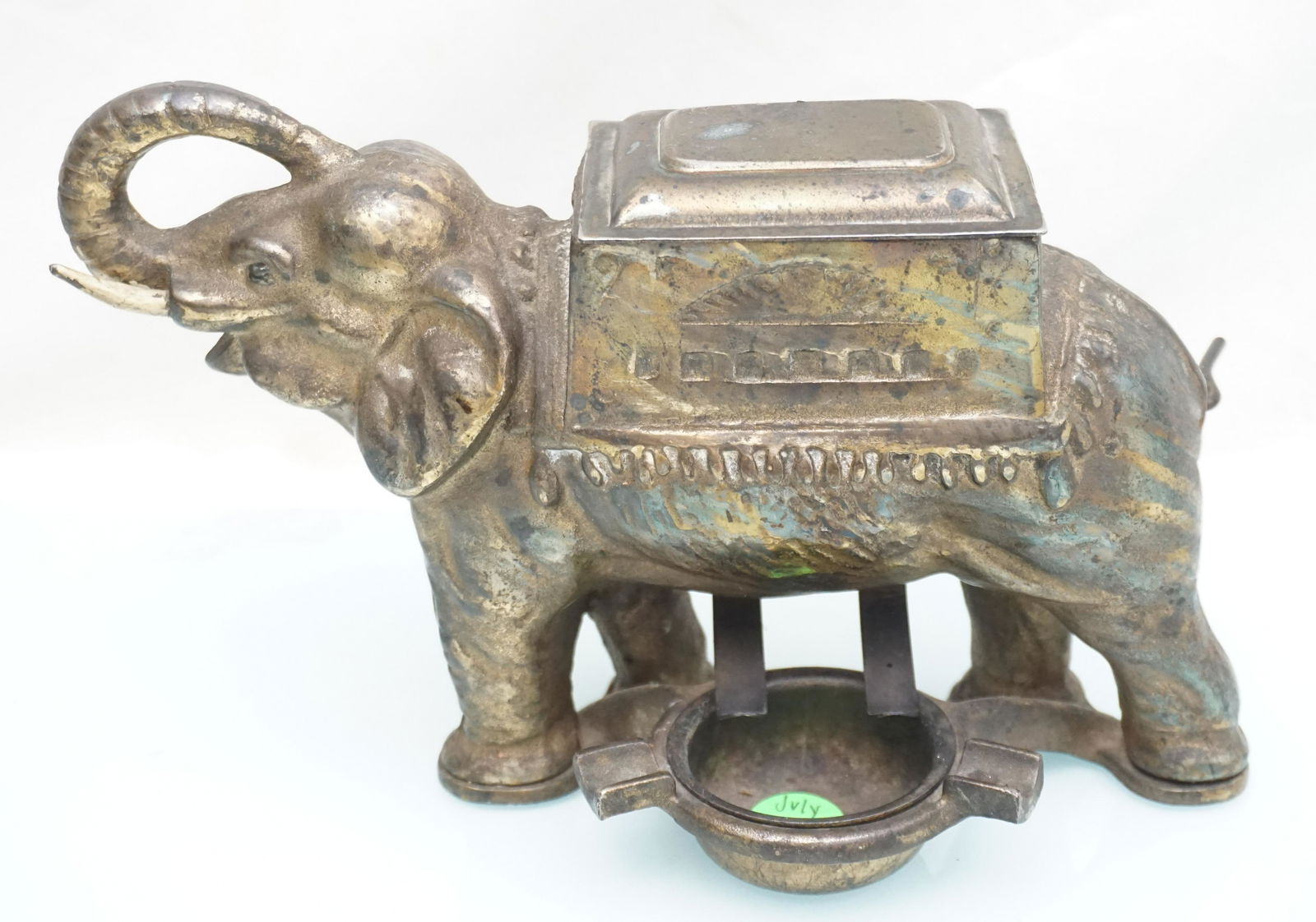 CAST IRON ELEPHANT CIGARETTE DISPENSER (1 of 8)