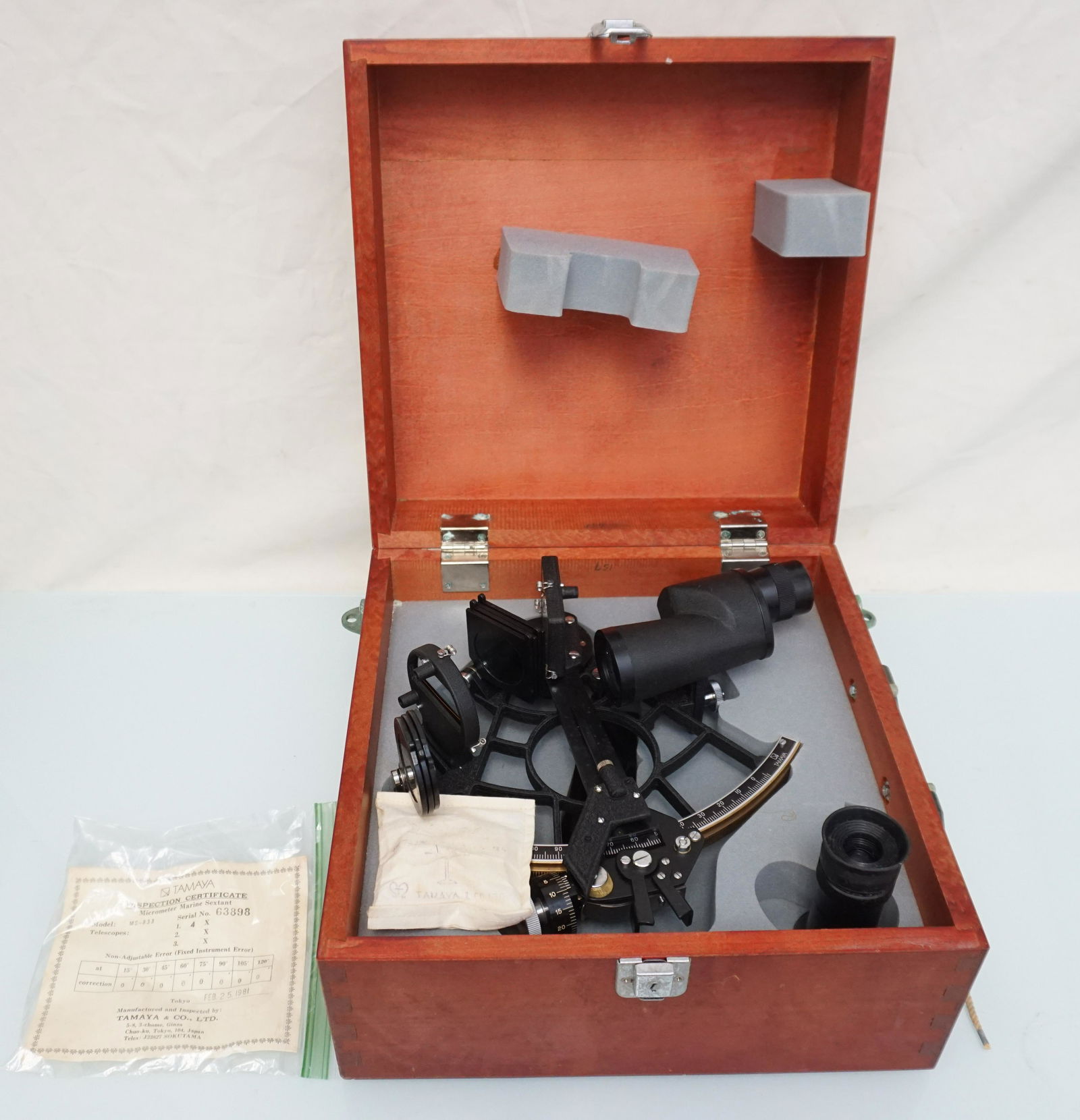 TAMAYA MARINE SEXTANT MS-833 IN ORIGINAL CASE (1 of 4)