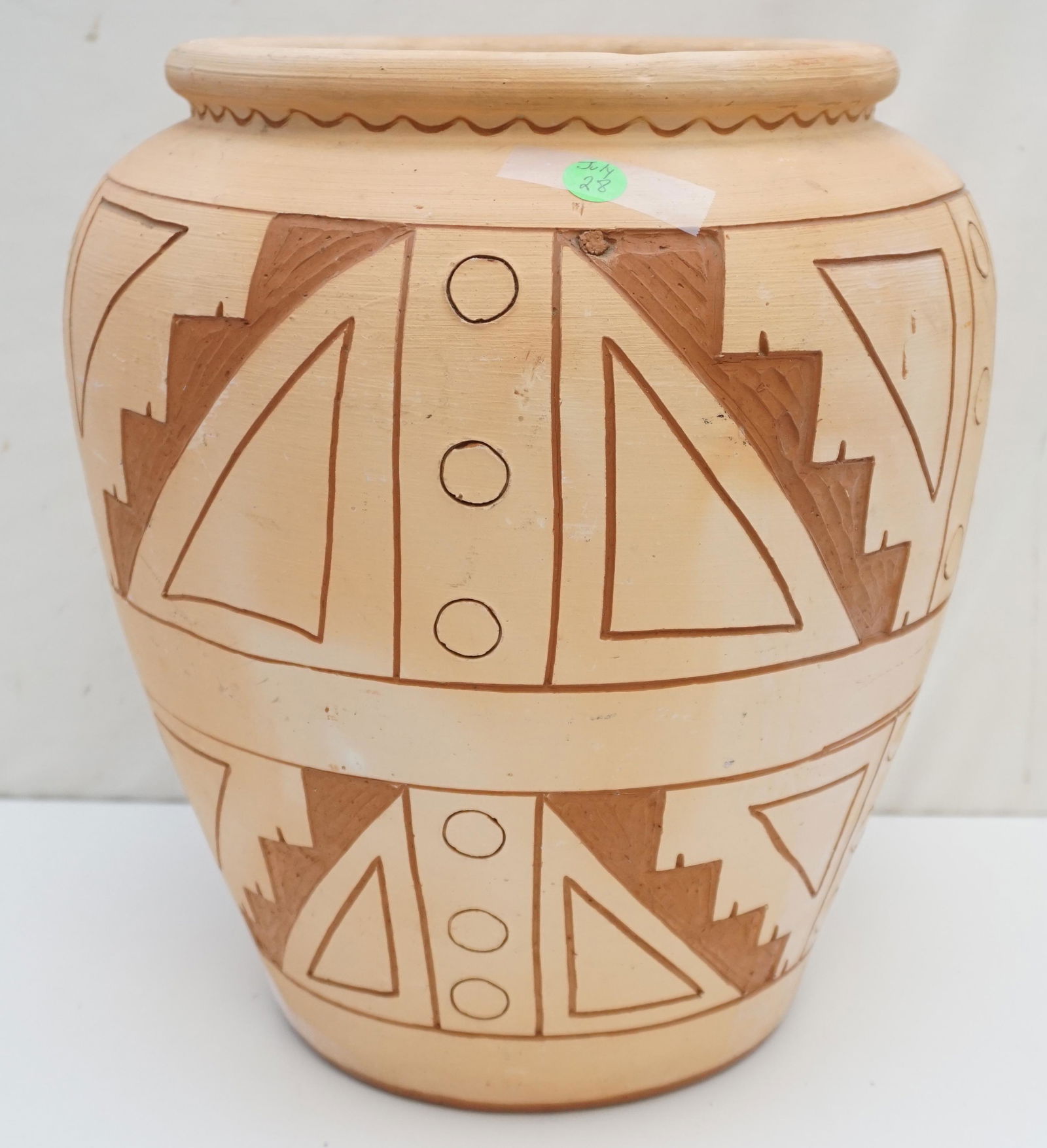 LARGE TERRACOTTA GEOMETRIC VASE / JAR (1 of 10)