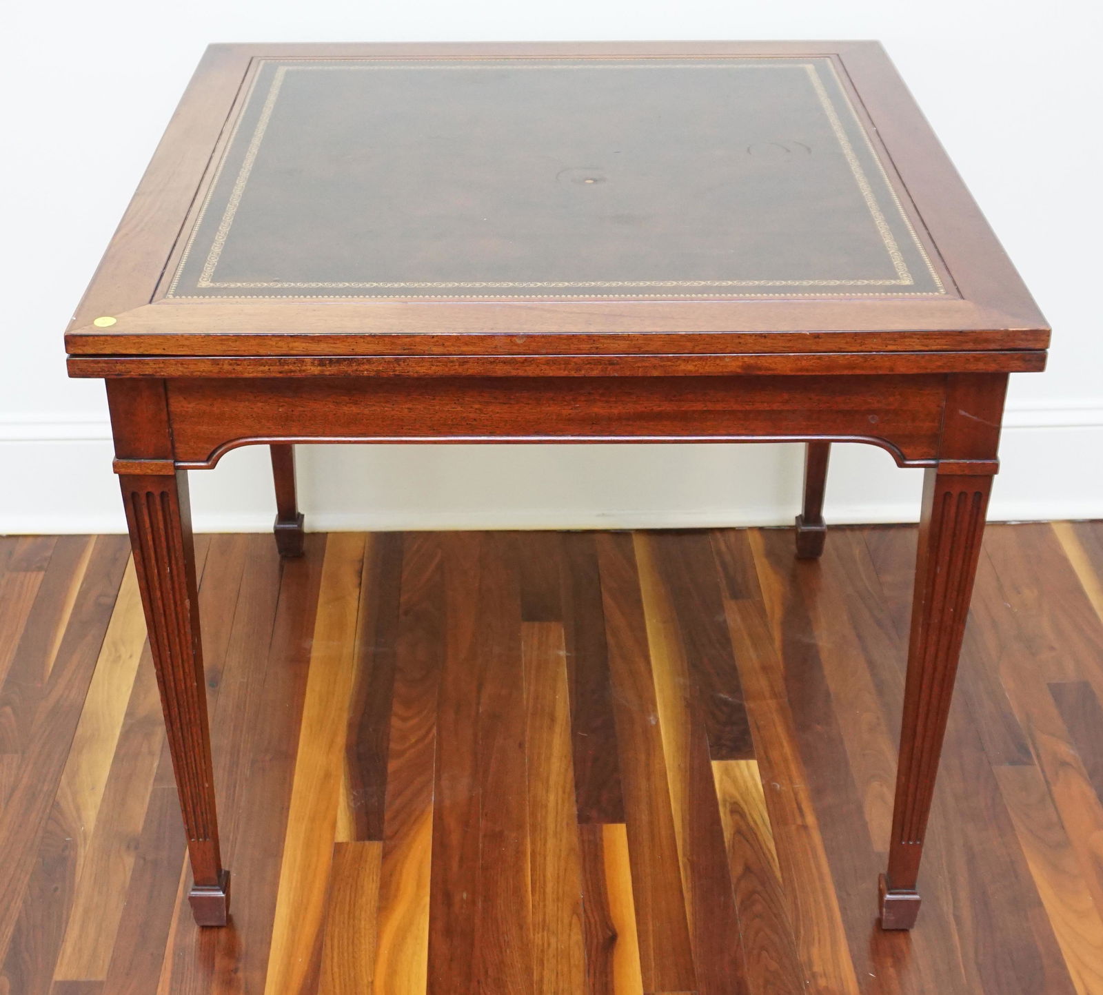 TOOLED LEATHER TOP GAME TABLE MAHOGANY (1 of 10)