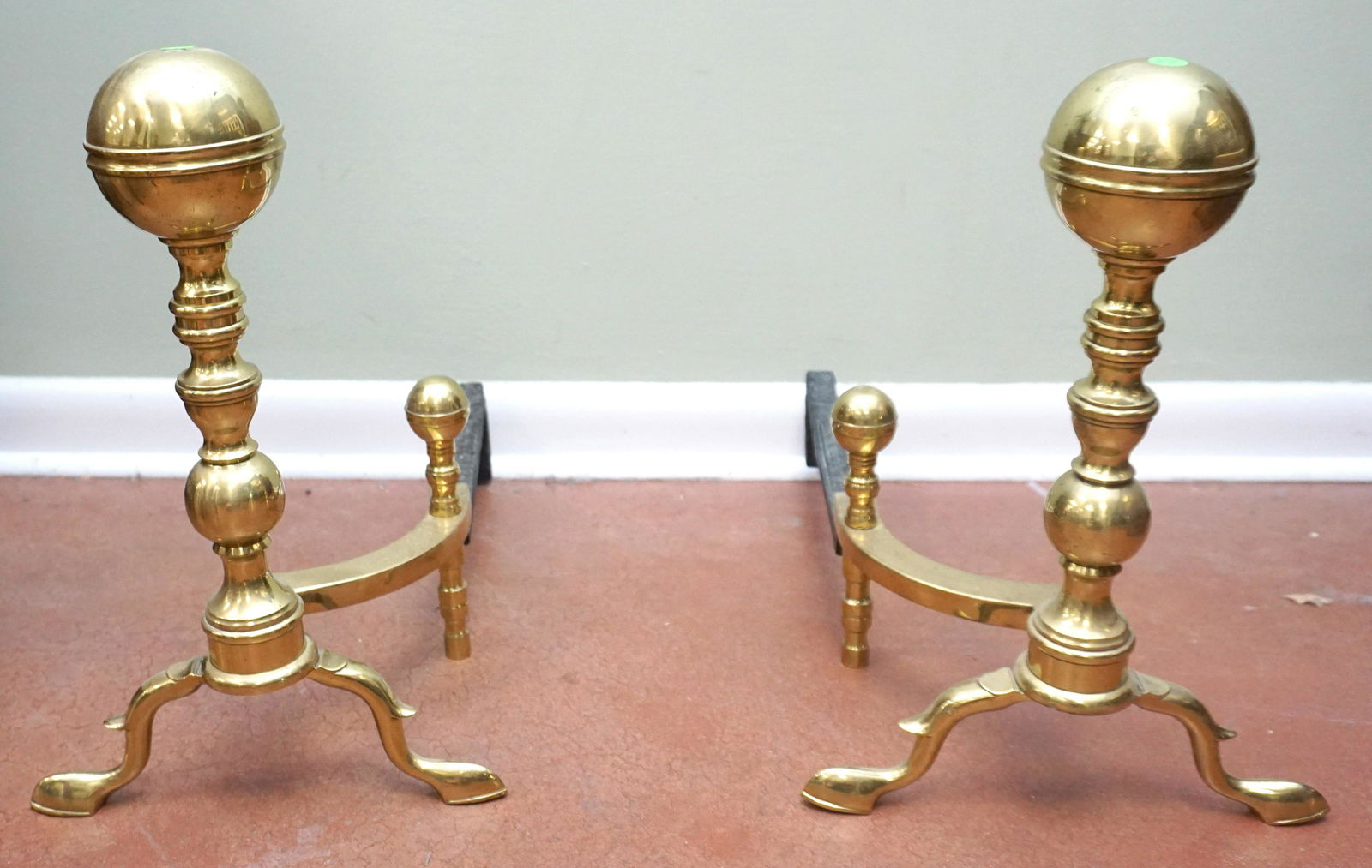 ANTIQUE BOSTON BRASS CANNONBALL ANDIRONS (1 of 6)