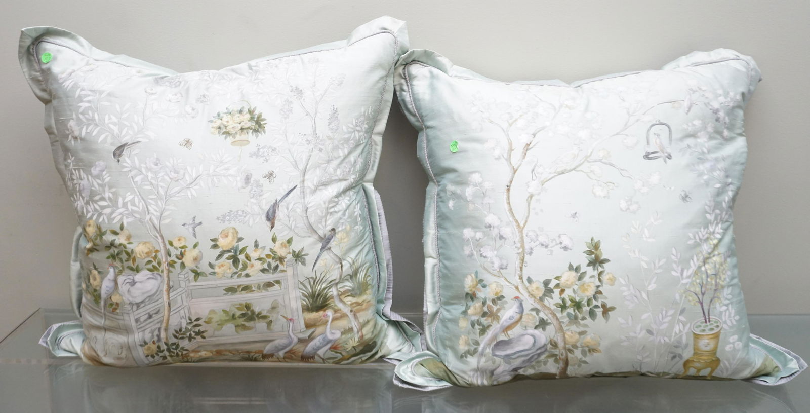 VINTAGE CERAMIC GARDEN STOOL (1 of 6)