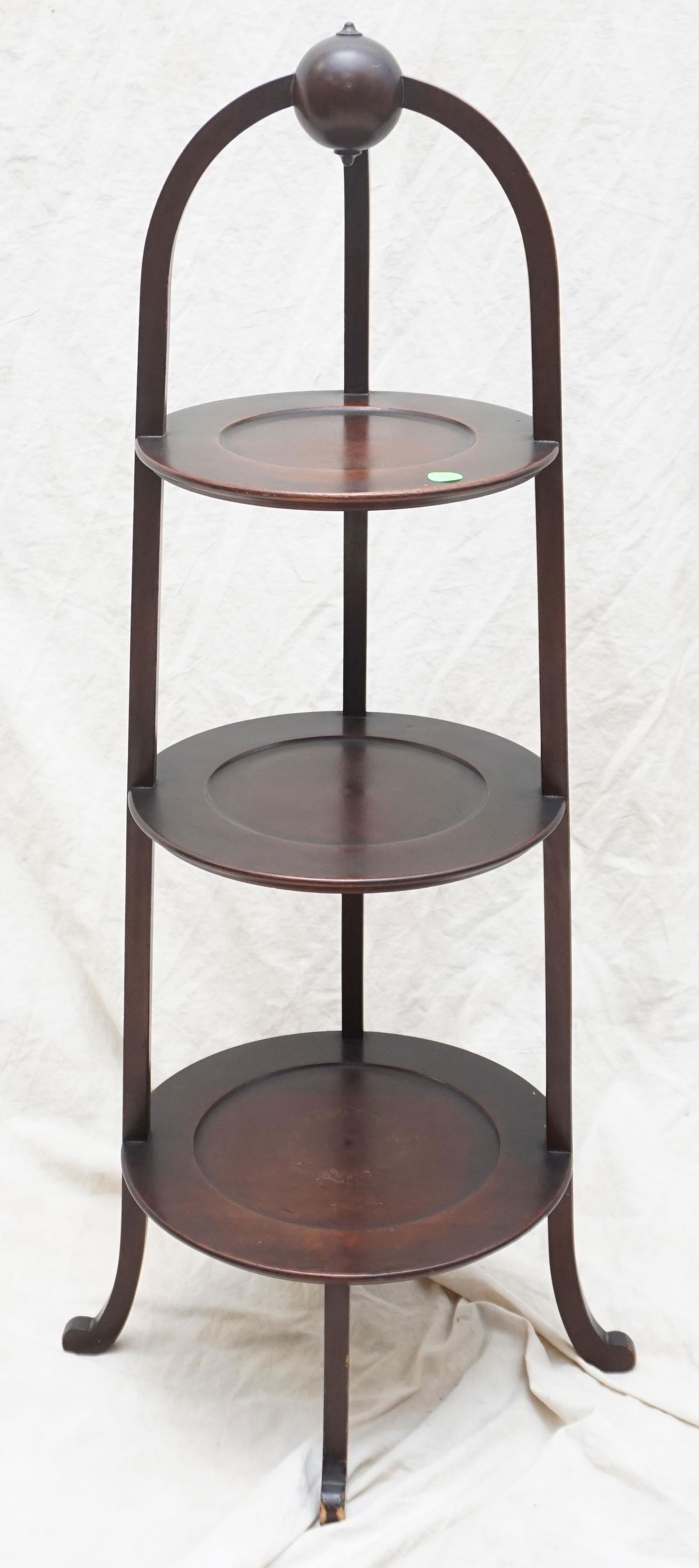 ENGLISH EDWARDIAN MUFFIN / PIE STAND (1 of 9)