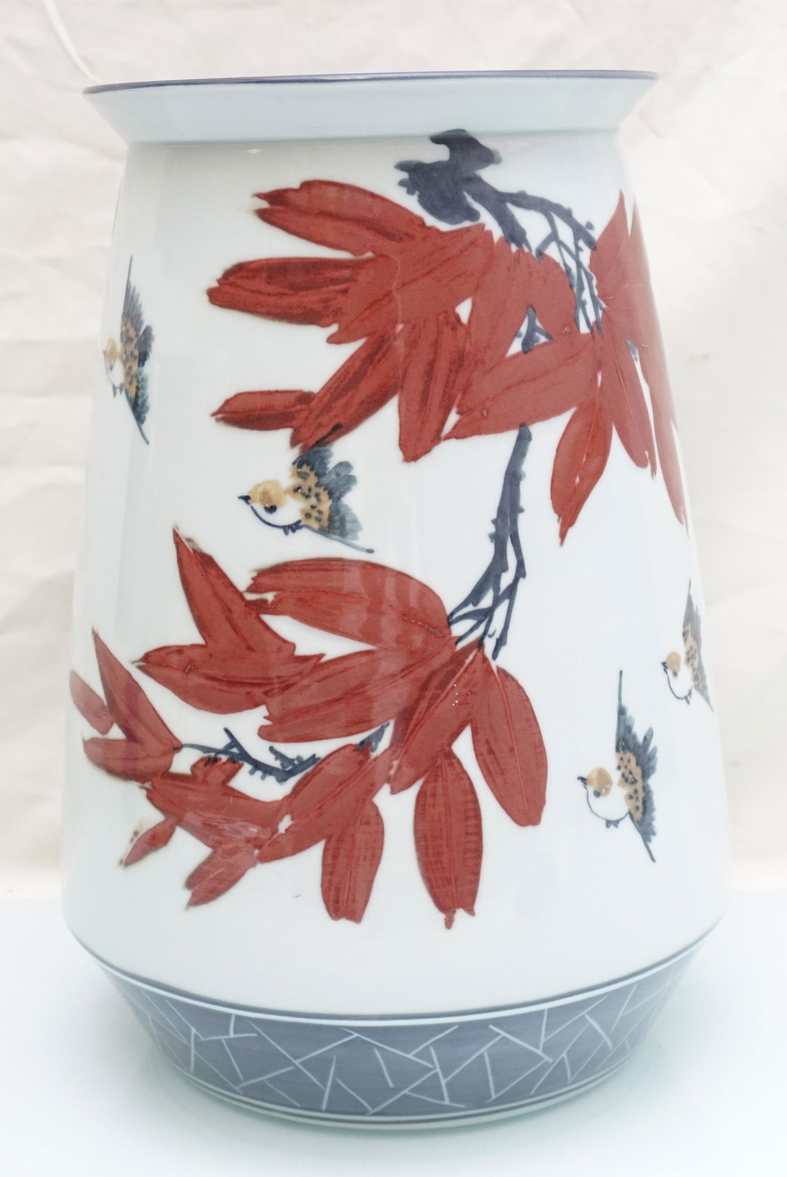 LARGE JINGDEZHEN CELADON GLAZE FINE CHINESE VASE (1 of 9)