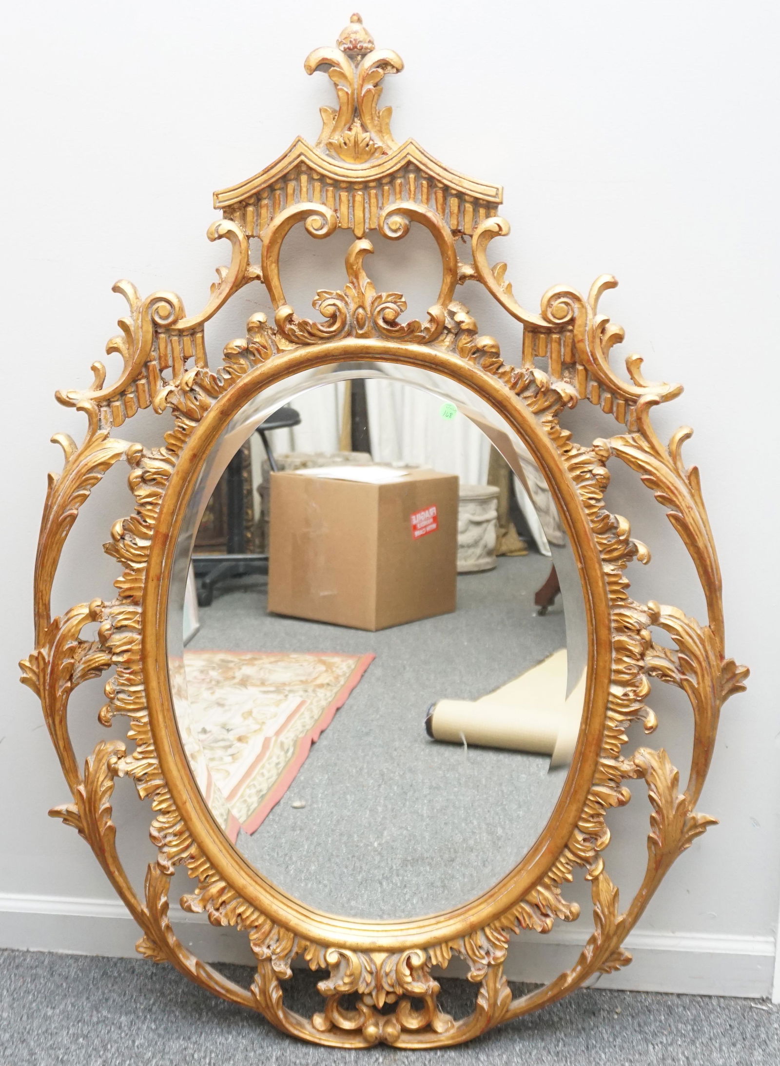 VINTAGE WINDSOR CARVED GILT WOOD MIRROR (1 of 6)