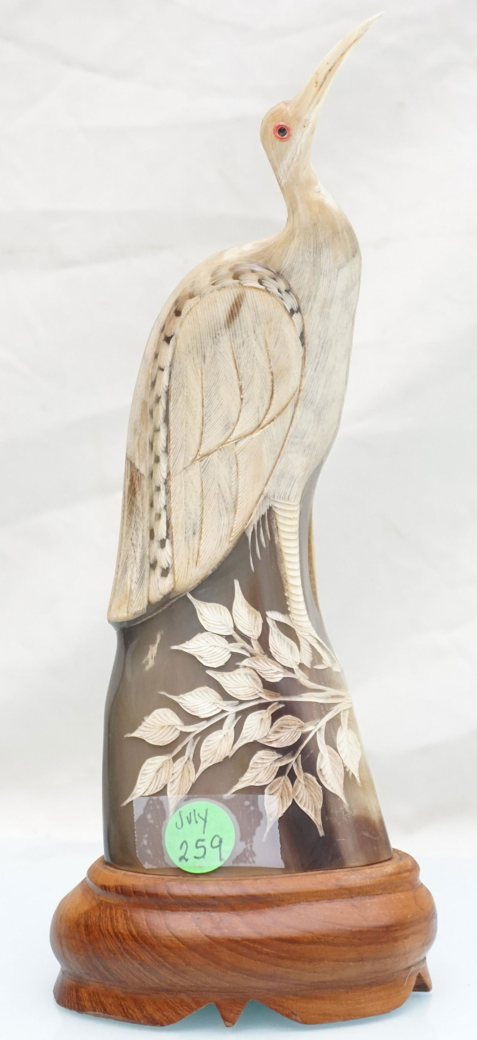 VINTAGE CARVED WATER BUFFALO HORN BIRD (1 of 9)