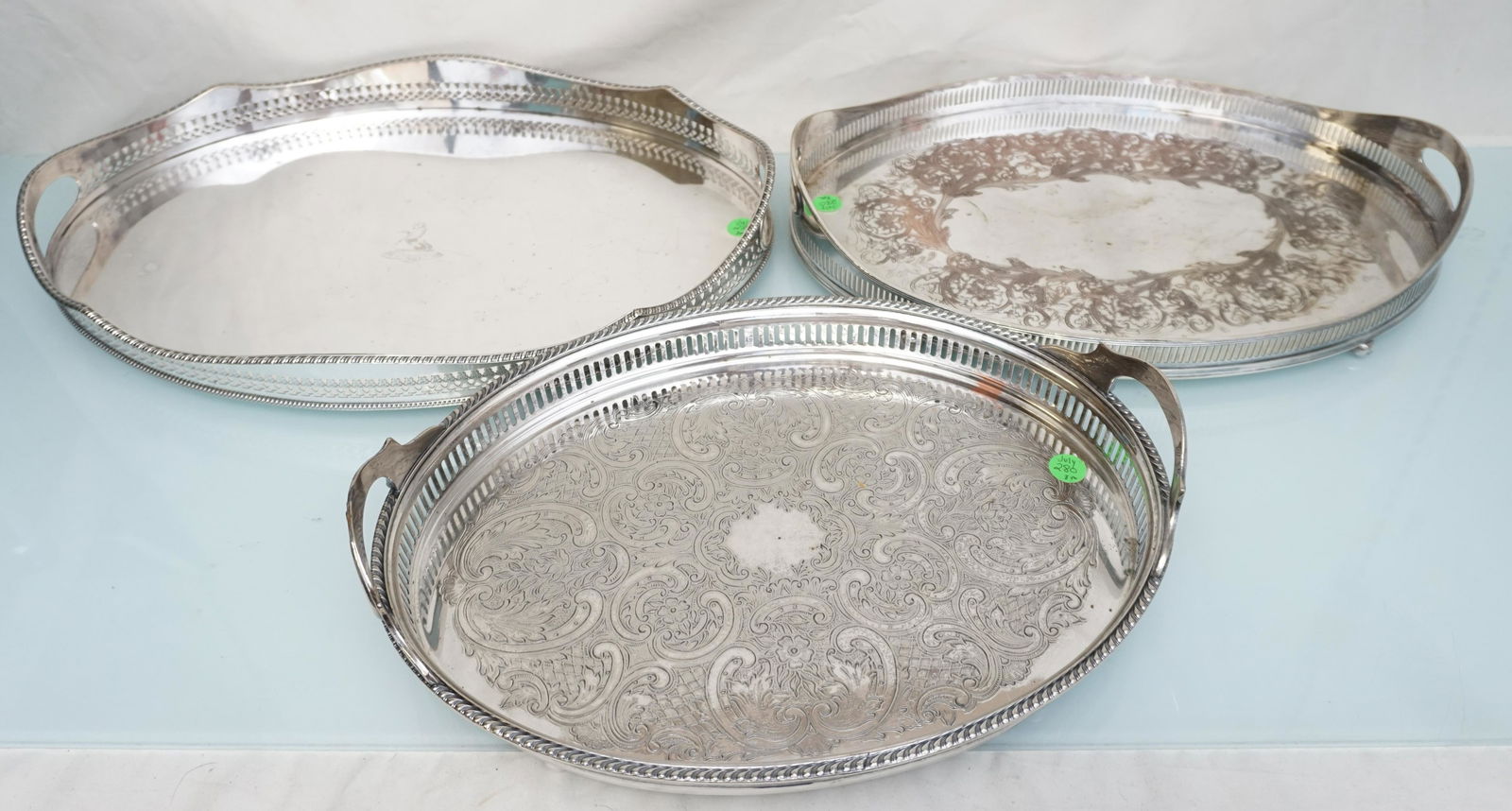 3 VINTAGE/ ANTIQUE SILVER PLATED GALLERY TRAYS (1 of 5)