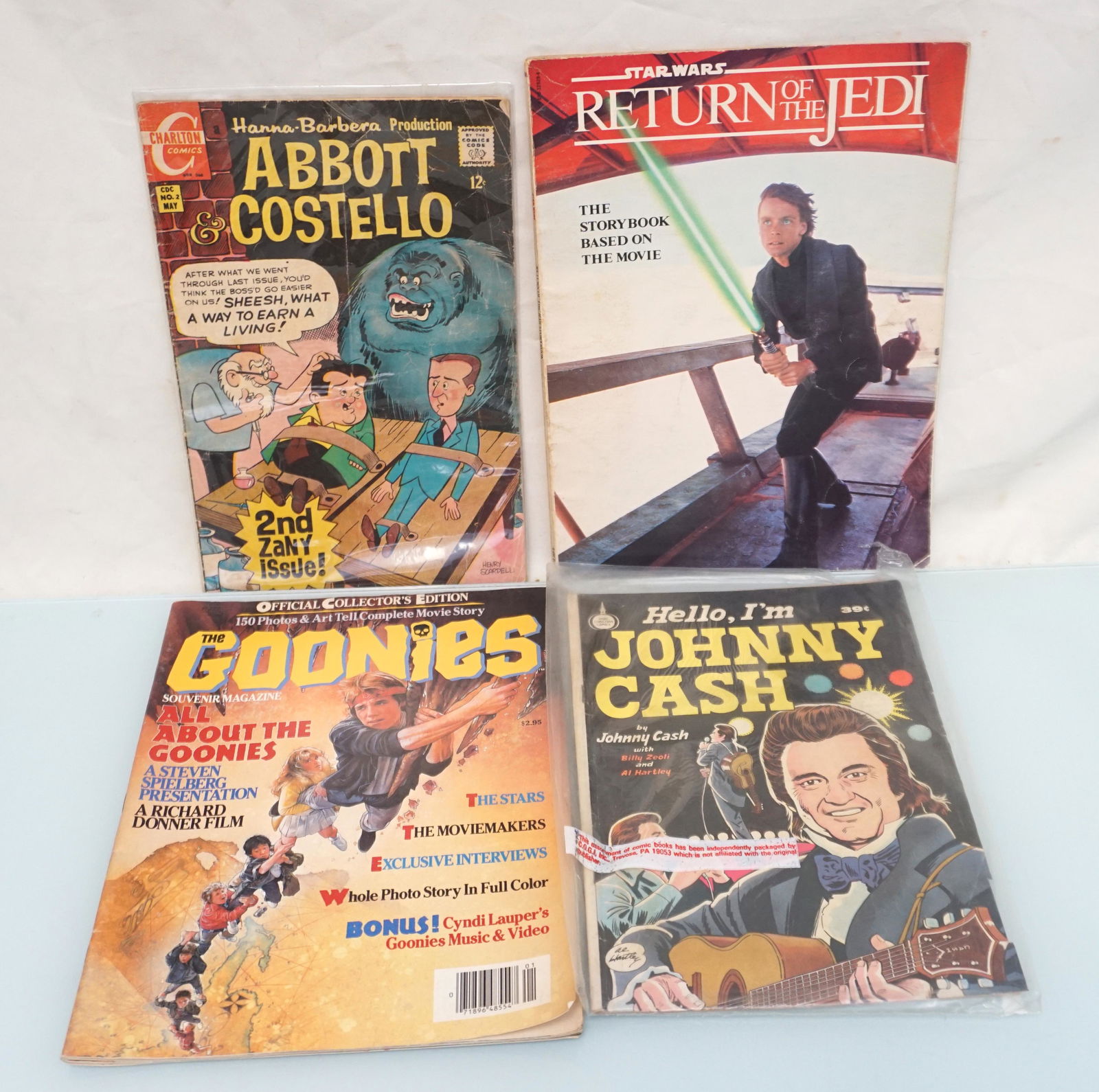 4 COLLECTIBLE COMIC THE GOONIES - STAR WARS + MORE (1 of 3)