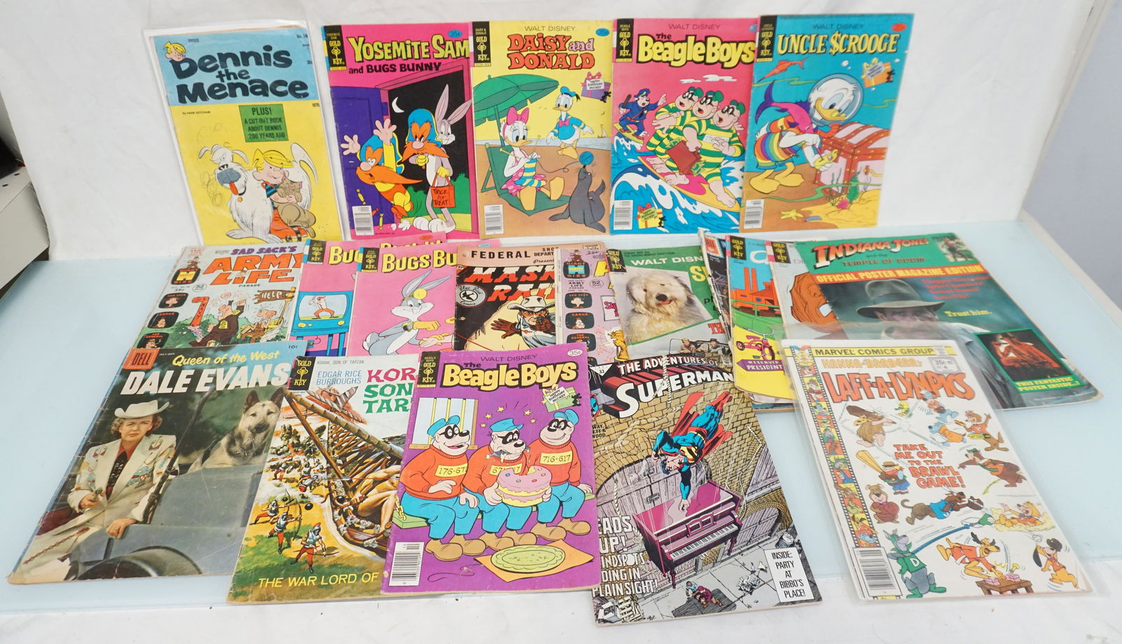 21 VINTAGE COMICS MARVEL - DELL - HARVEY - MORE (1 of 5)