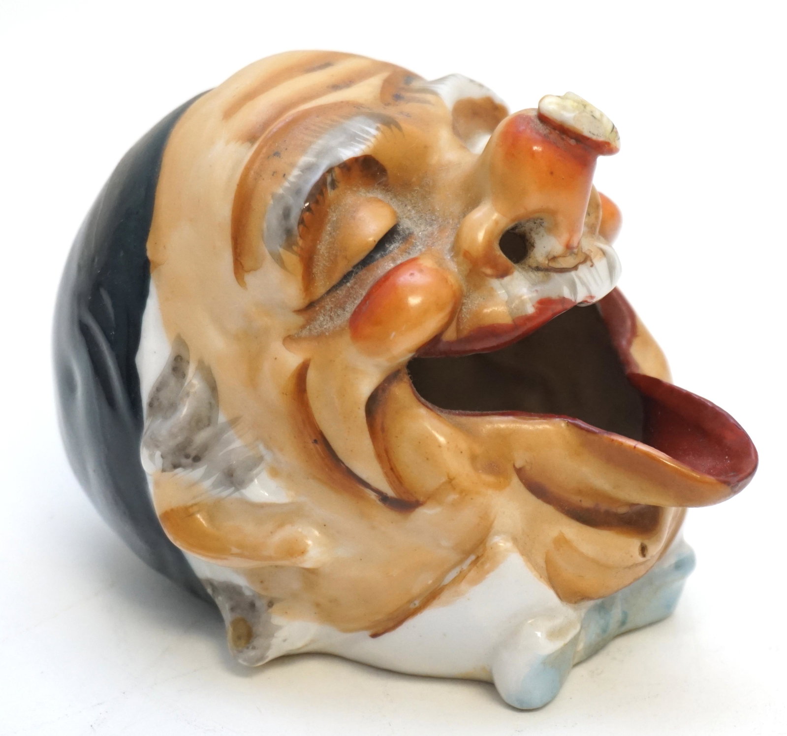OCCUPIED JAPAN FLY ON NOSE ASHTRAY: Vintage Occupied Japan Fly on Nose Ashtray / Smoker. Smoke escapes nostrils when cigarette set down. Measures 4"x3"x3 1/4". Weight 5 oz. PROVENANCE: A Private Charleston SC Estate.