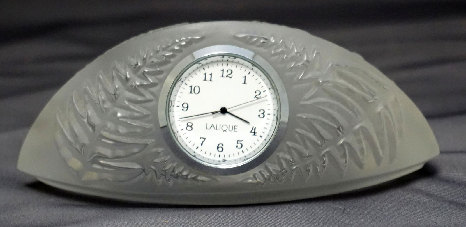 LALIQUE FOUGERES DESK CLOCK (1 of 5)