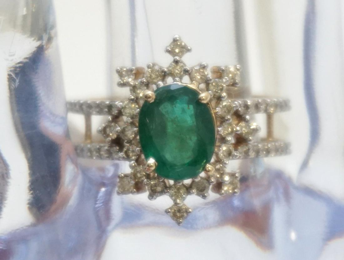 1.88 CT EMERALD & 0.68 CT/TW DIAMOND RING (1 of 7)