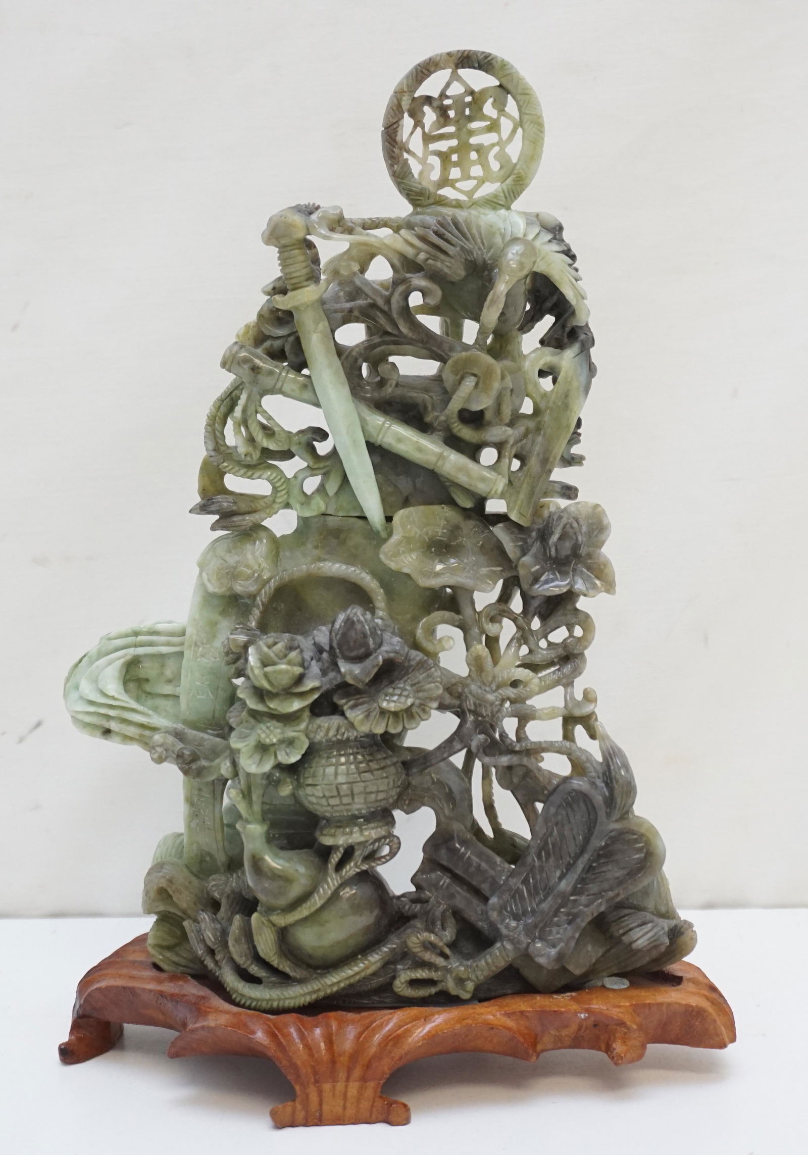 ORNATE SPINACH JADE CARVED BOTTLE (1 of 10)