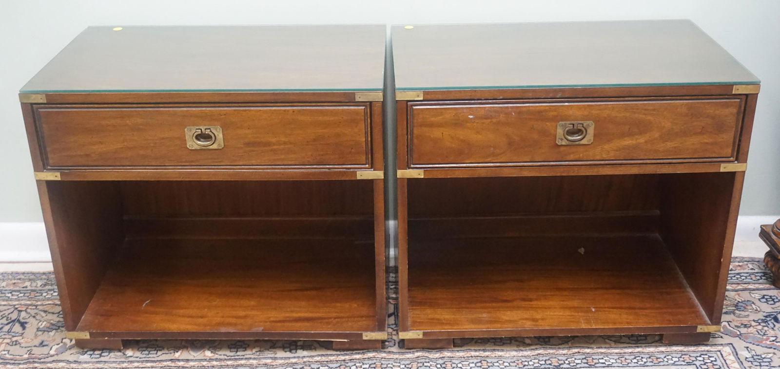 PAIR THOMASVILLE CAMPAIGN STYLE NIGHTSTANDS (1 of 6)