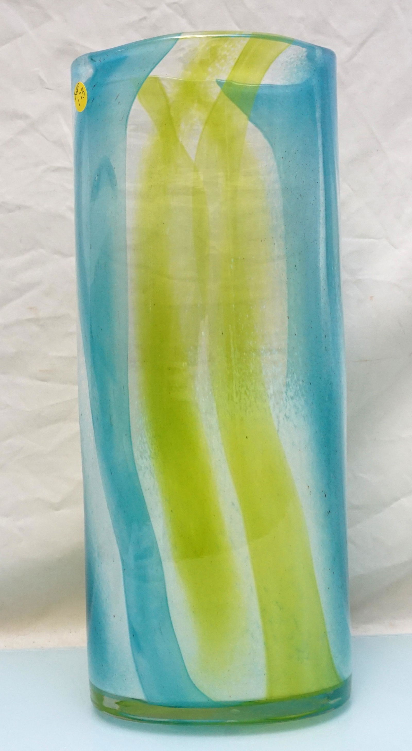 LARGE SIGNED CONTEMPORARY ART GLASS VASE (1 of 7)