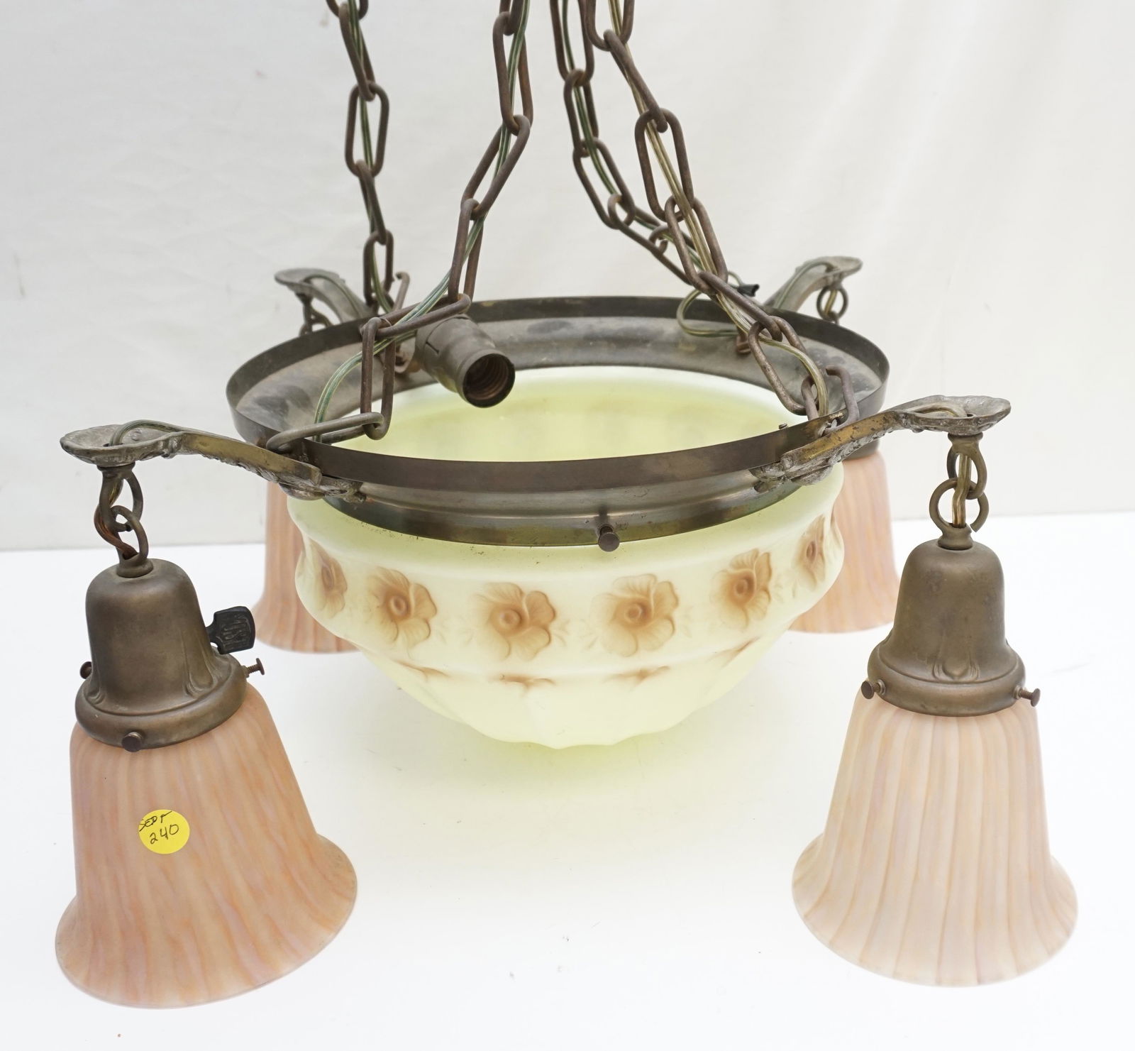 ANTIQUE AMERICAN URANIUM HANGING LIGHT (1 of 5)