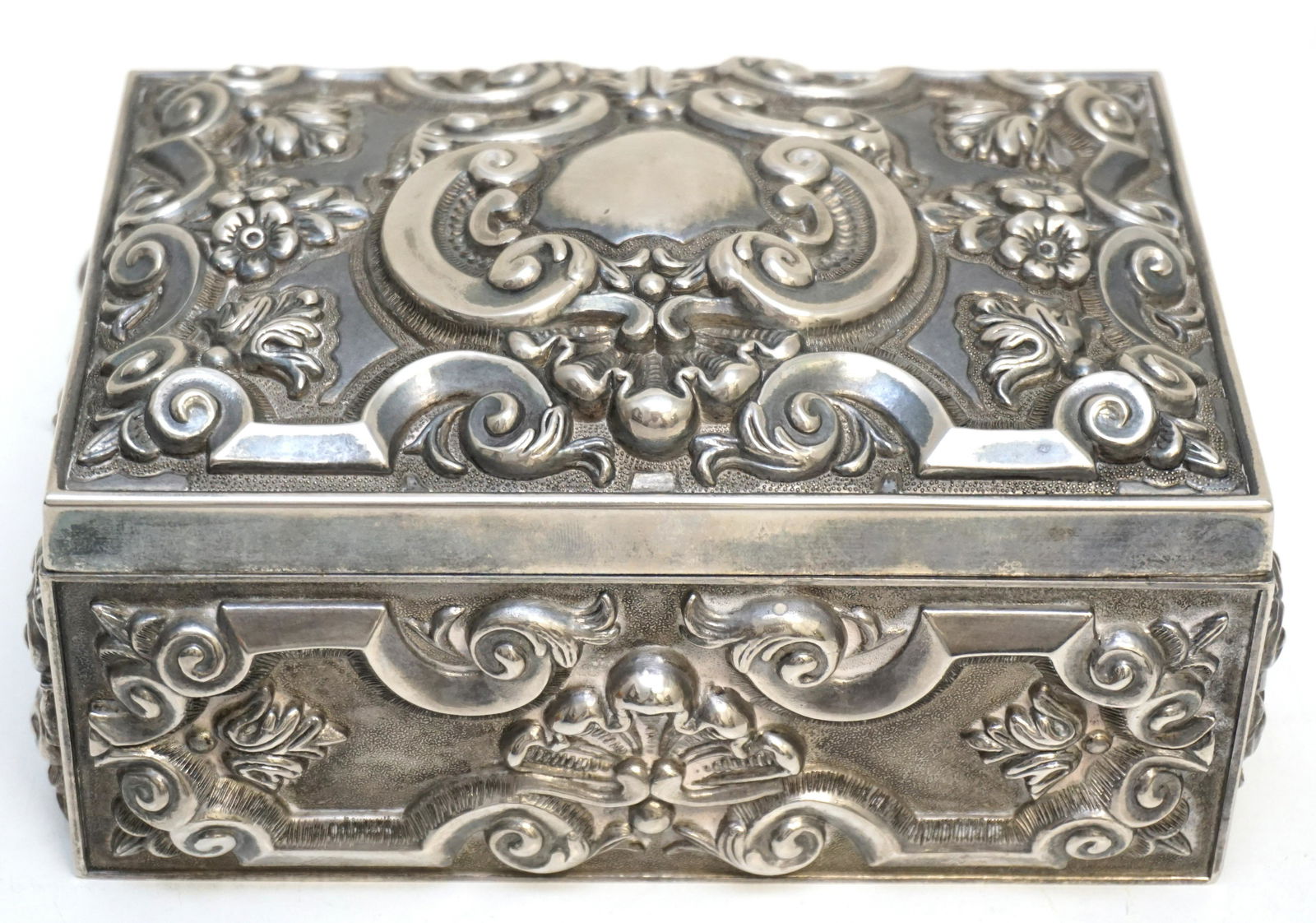 GODINGER SILVER PLATED JEWELRY CASKET (1 of 5)