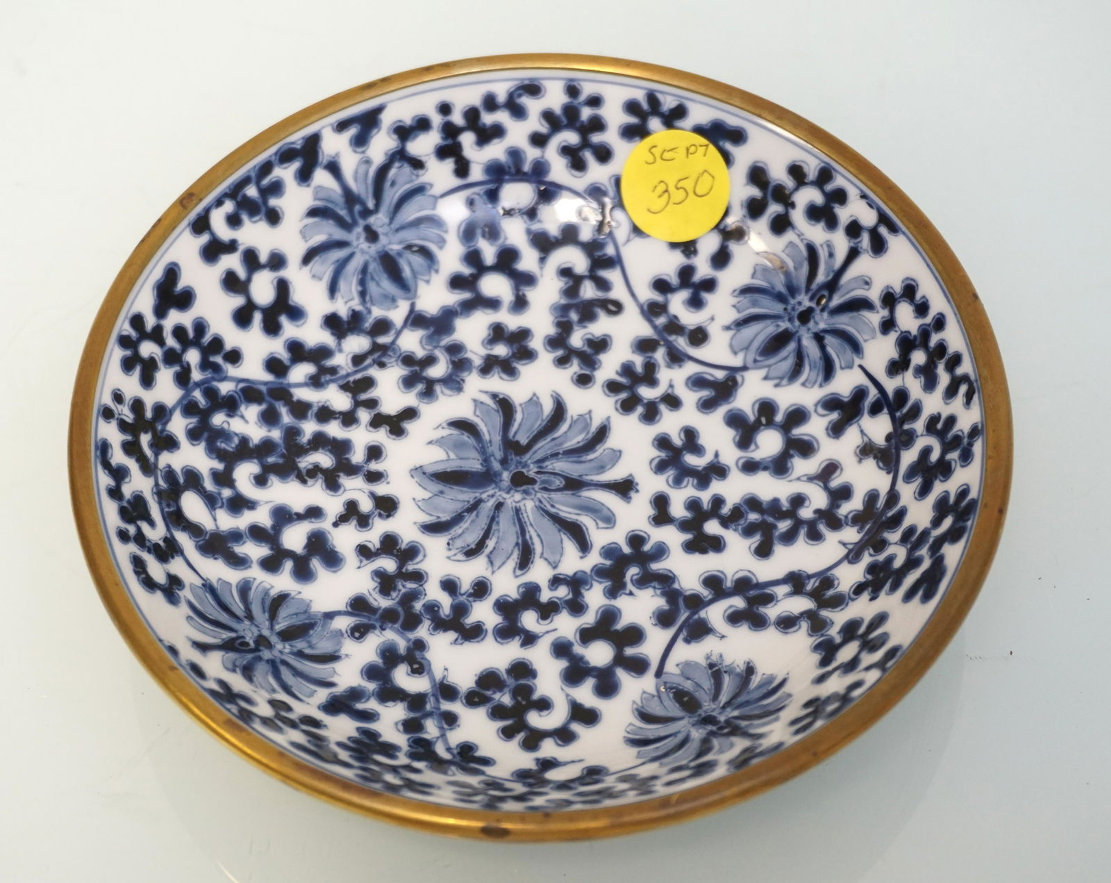 VINTAGE BLUE & WHITE JAPANESE PORCELAIN WARE (1 of 5)