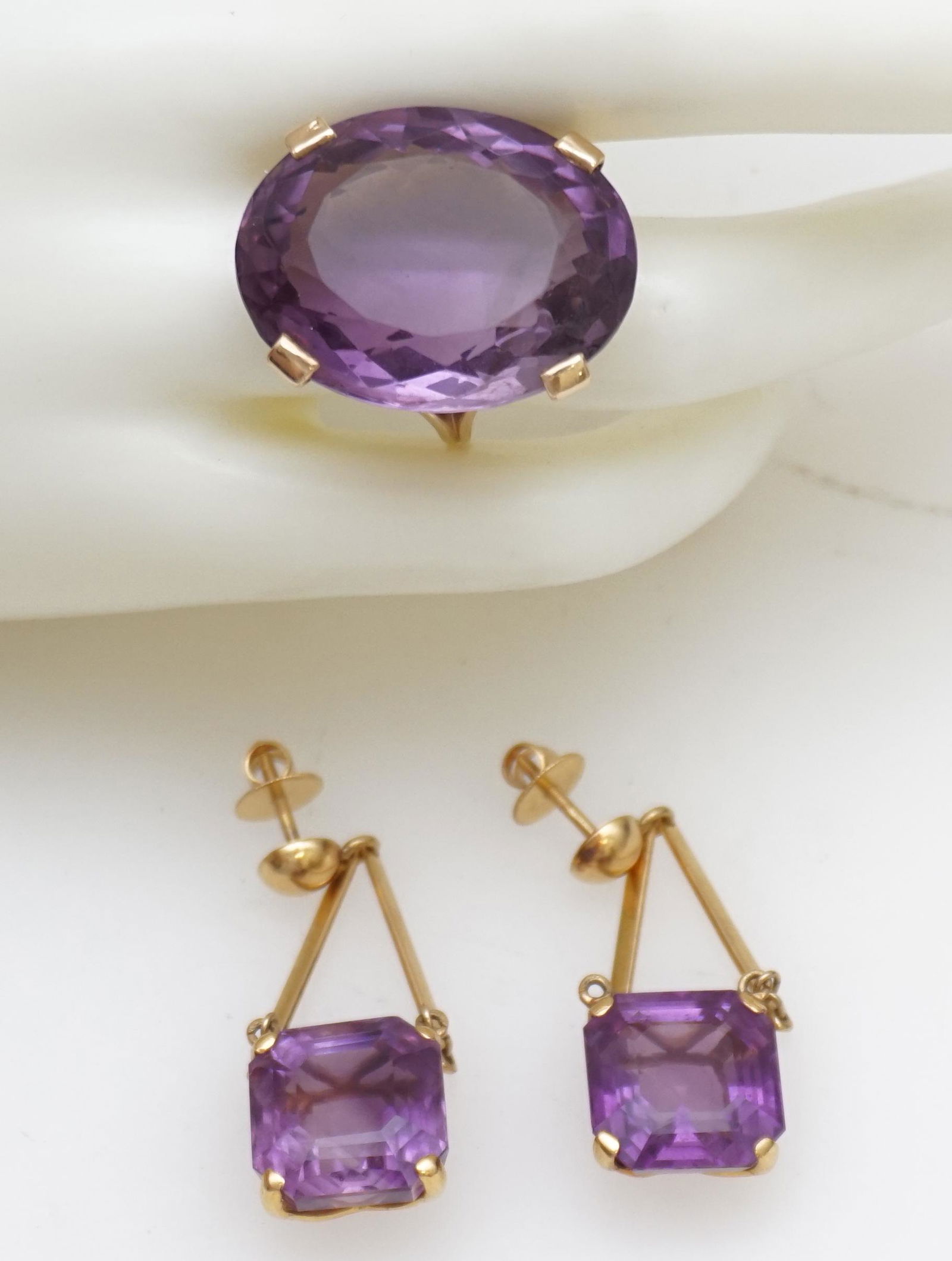 ESTATE14KT GOLD AMETHYST RING & EARRING SET (1 of 5)