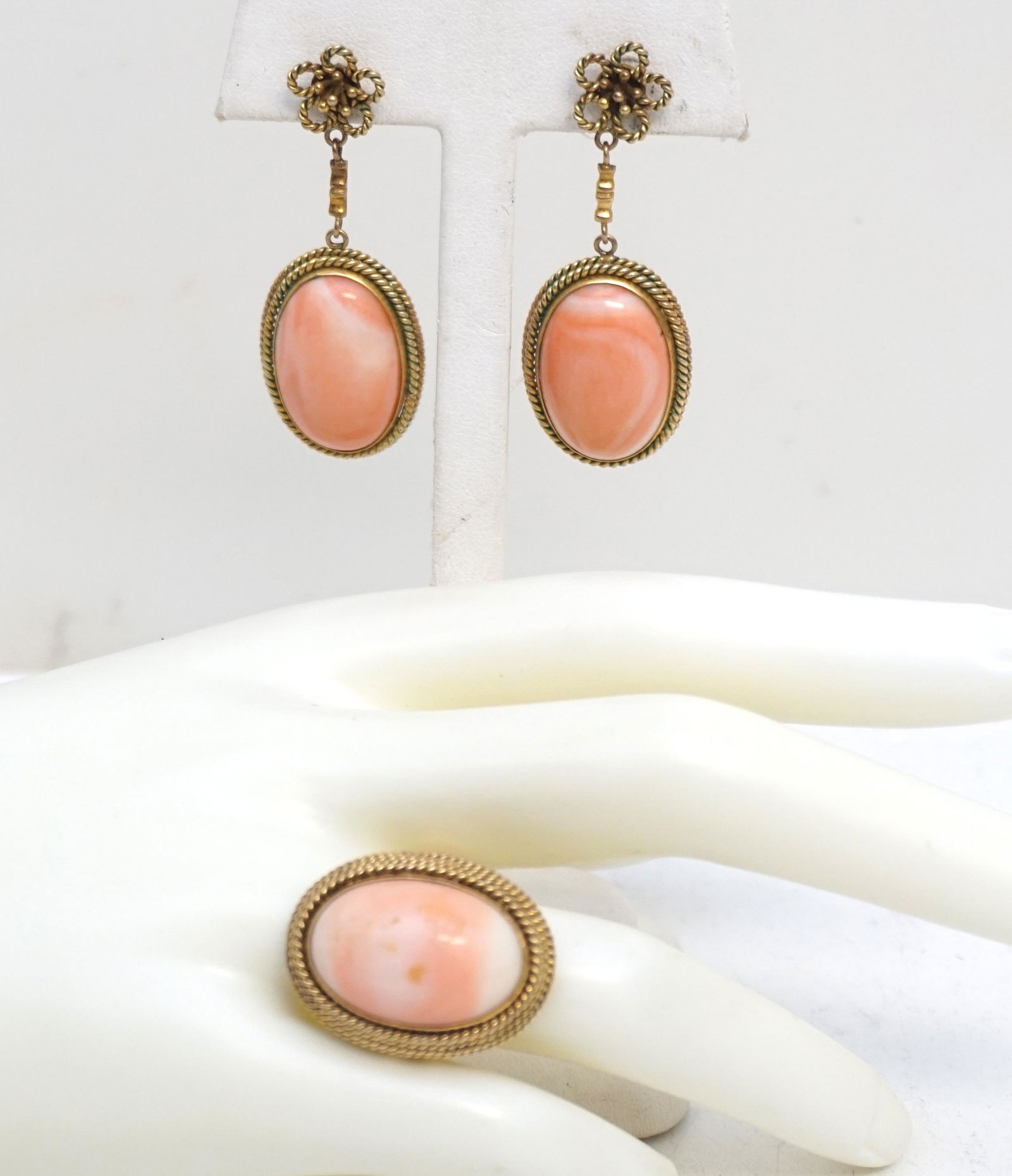 ESTATE 14KT GOLD CORAL EARRING & RING SET (27 G) (1 of 5)