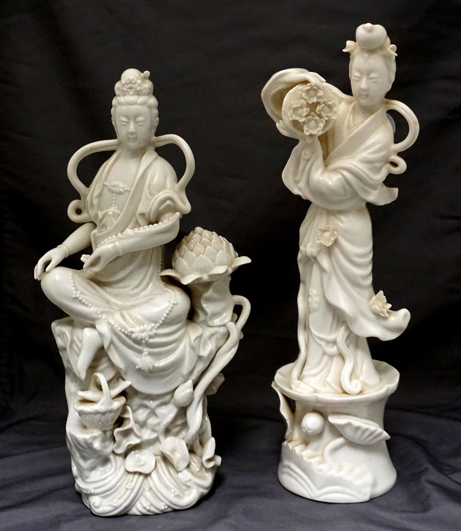2 VINTAGE PORCELAIN BLANC DE CHINE GUANYIN (1 of 8)