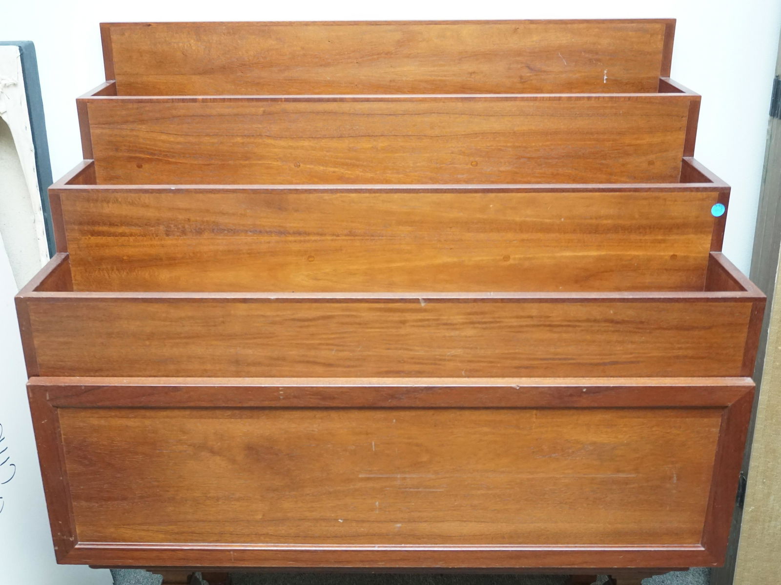 ART GALLERY / STUDIO DISPLAY (1 of 5)