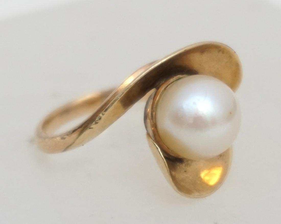 ESTATE 14KT GOLD CULTURED PEARL MODERN STYLE RING (SZ 6.25) (1 of 4)