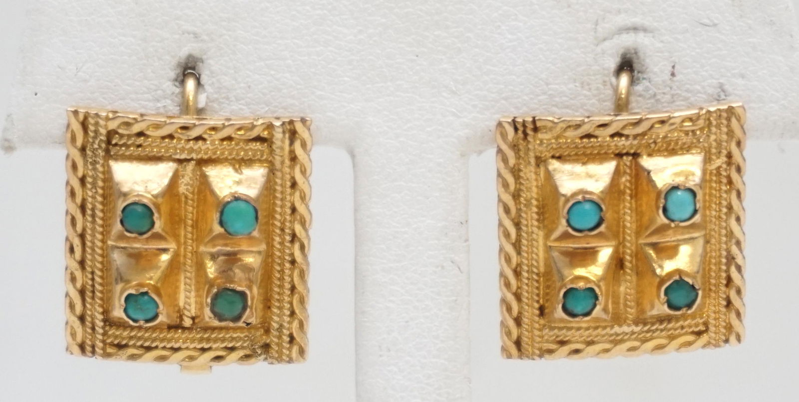 ESTATE 18KT GOLD TURQUOISE GEOMETRIC EARRINGS (8.30 GRAMS) (1 of 3)