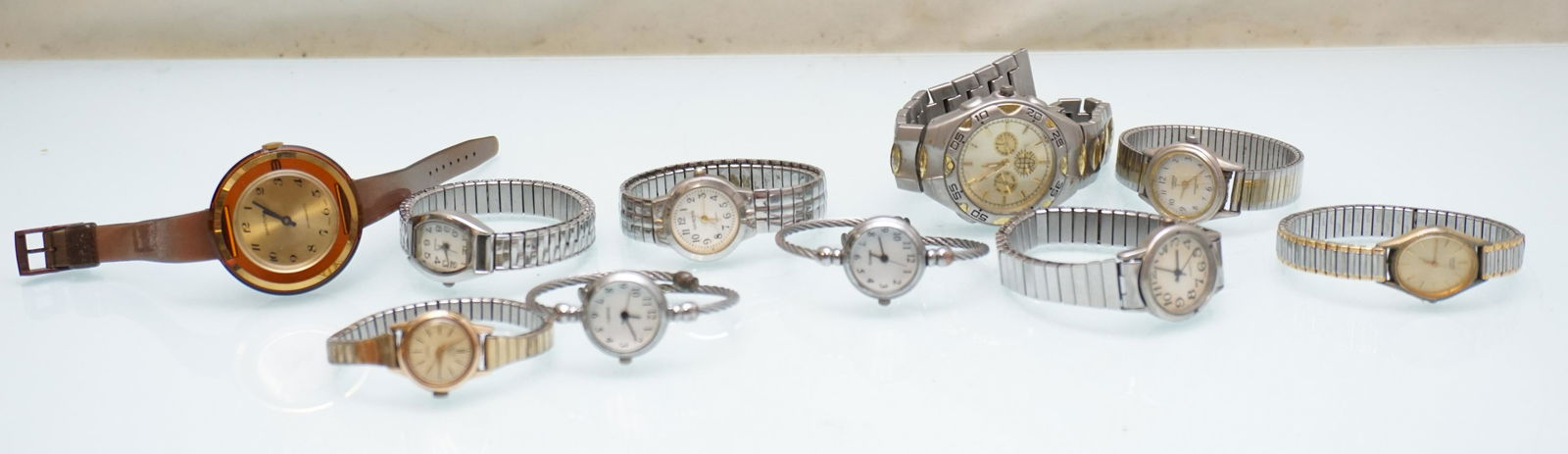 10 VINTAGE WRISTWATCHES (1 of 3)