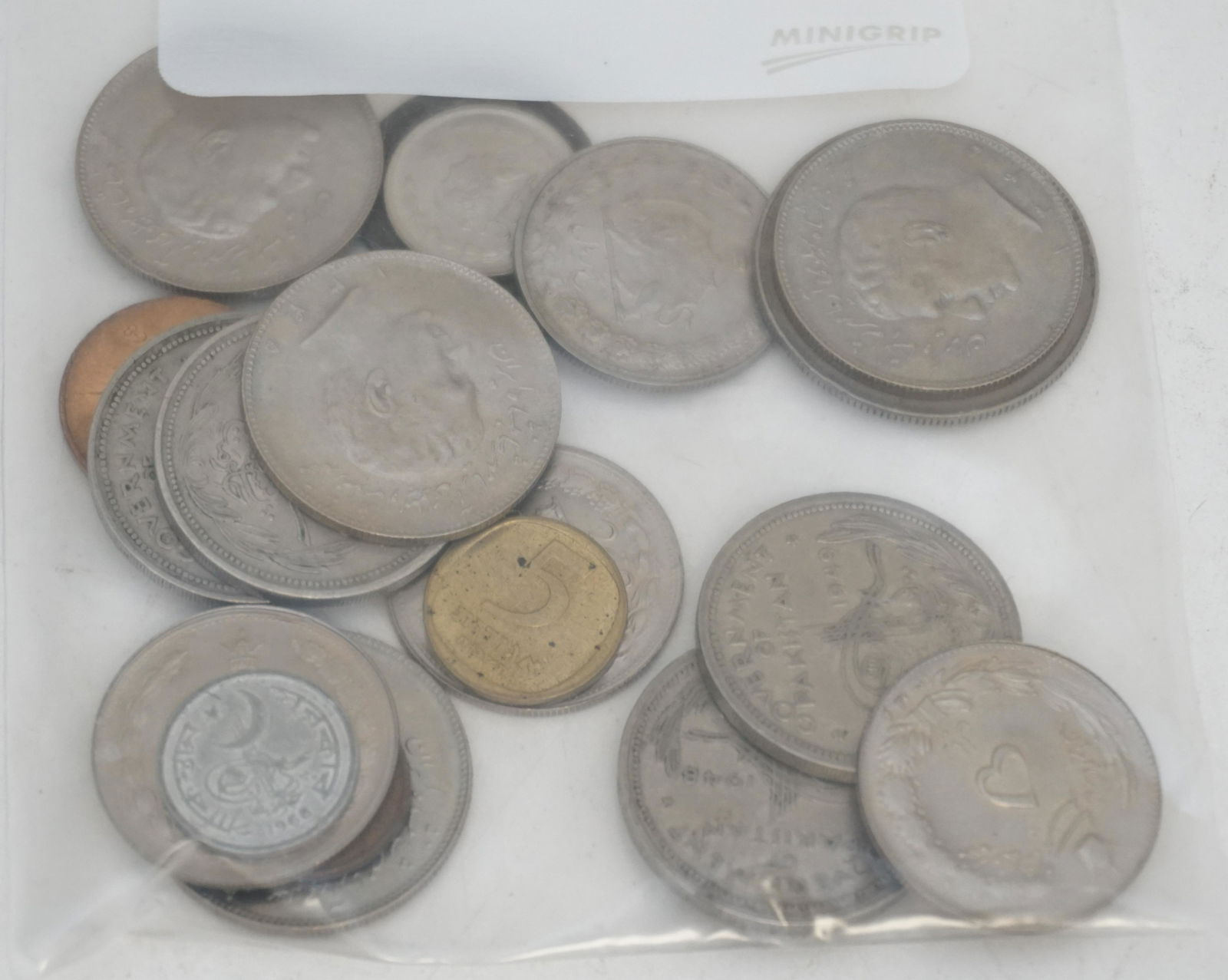 GROUP PERSIAN COINS (1 of 2)