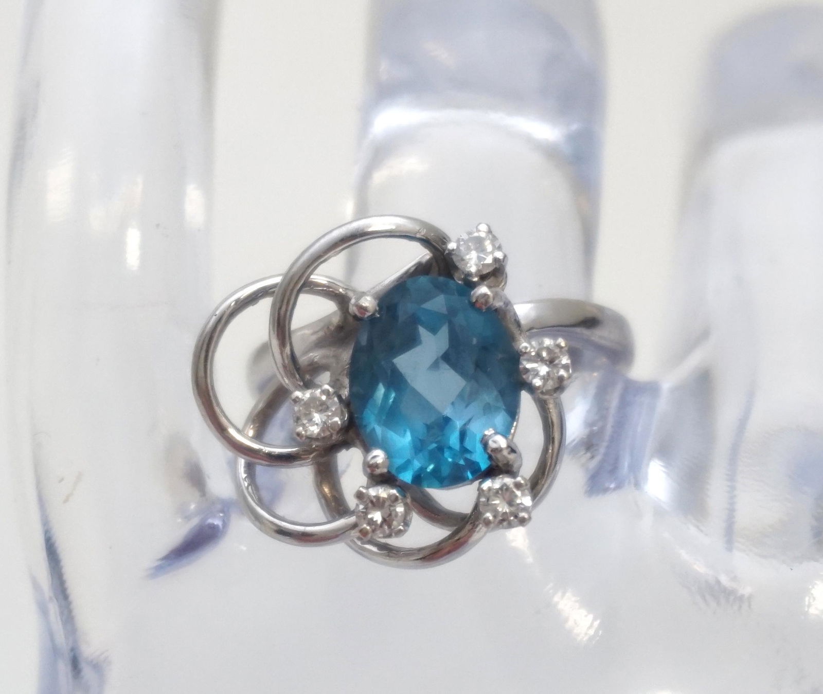 14KT WHITE GOLD BLUE TOPAZ & DIAMOND RING (SZ 6) (1 of 4)