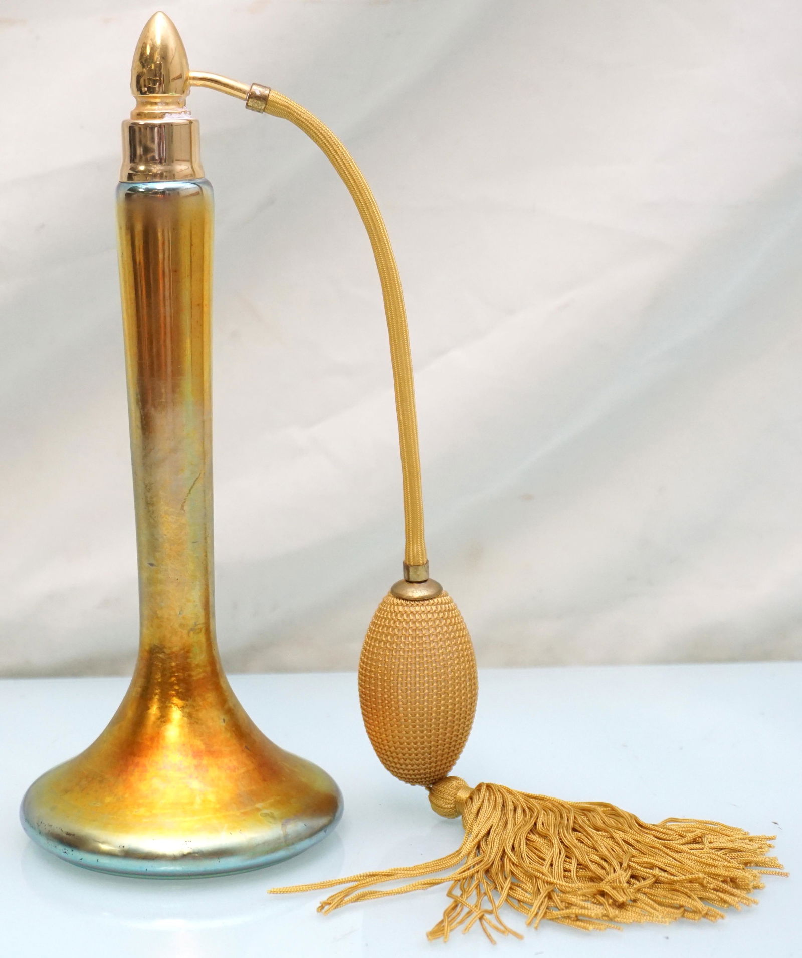 CARDER STEUBEN GOLD AURENE PERFUME ATOMISER (1 of 7)