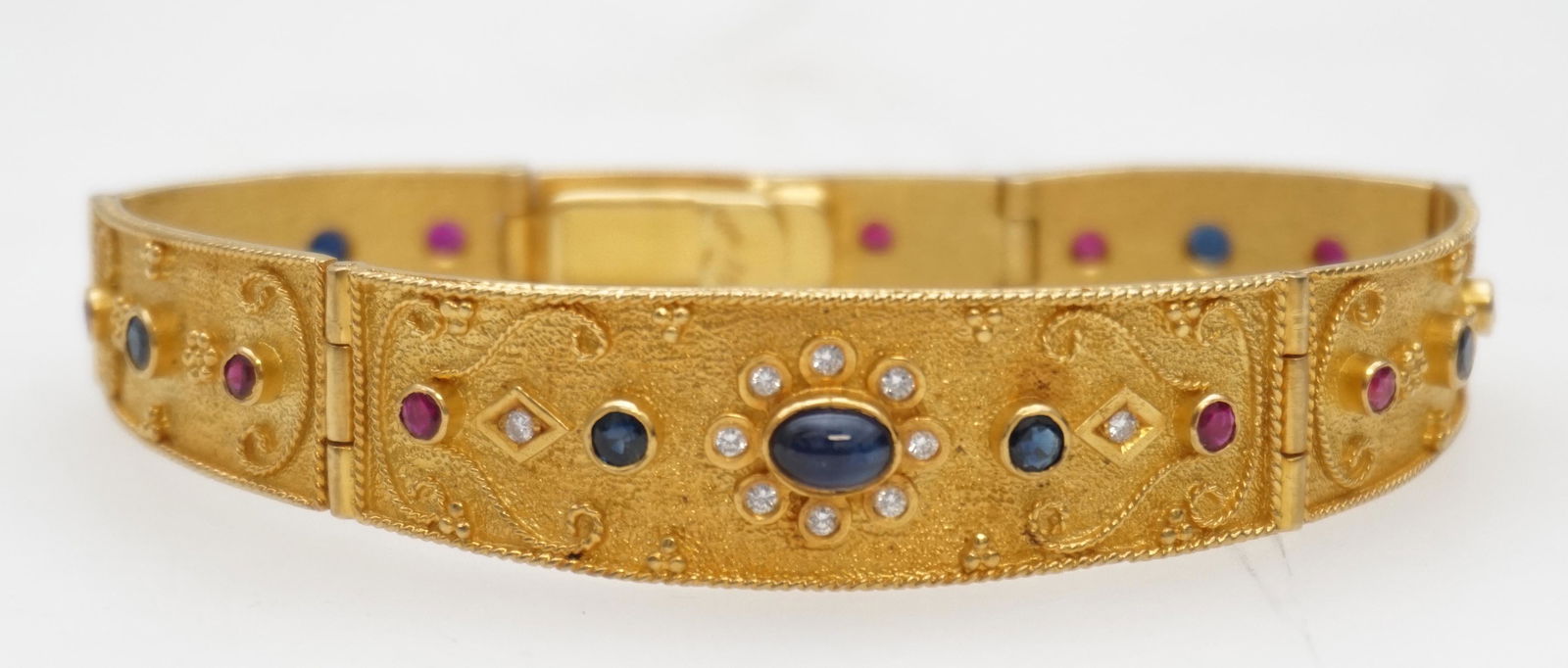 18KT GOLD SAPPHIRE, RUBY & DIAMOND BRACELET (29.5G) (1 of 7)