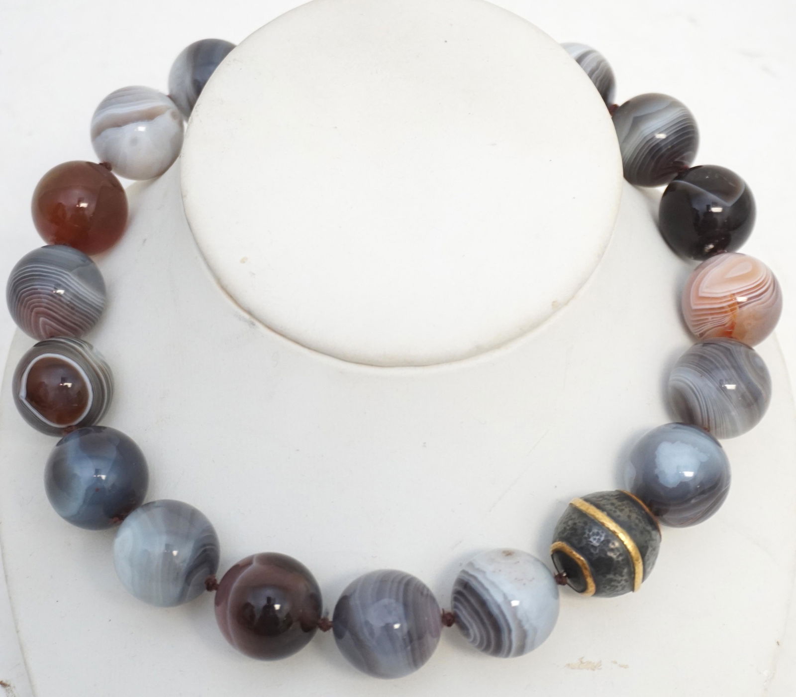 AGATE + MOONSTONE BEAD NECKLACE (1 of 5)