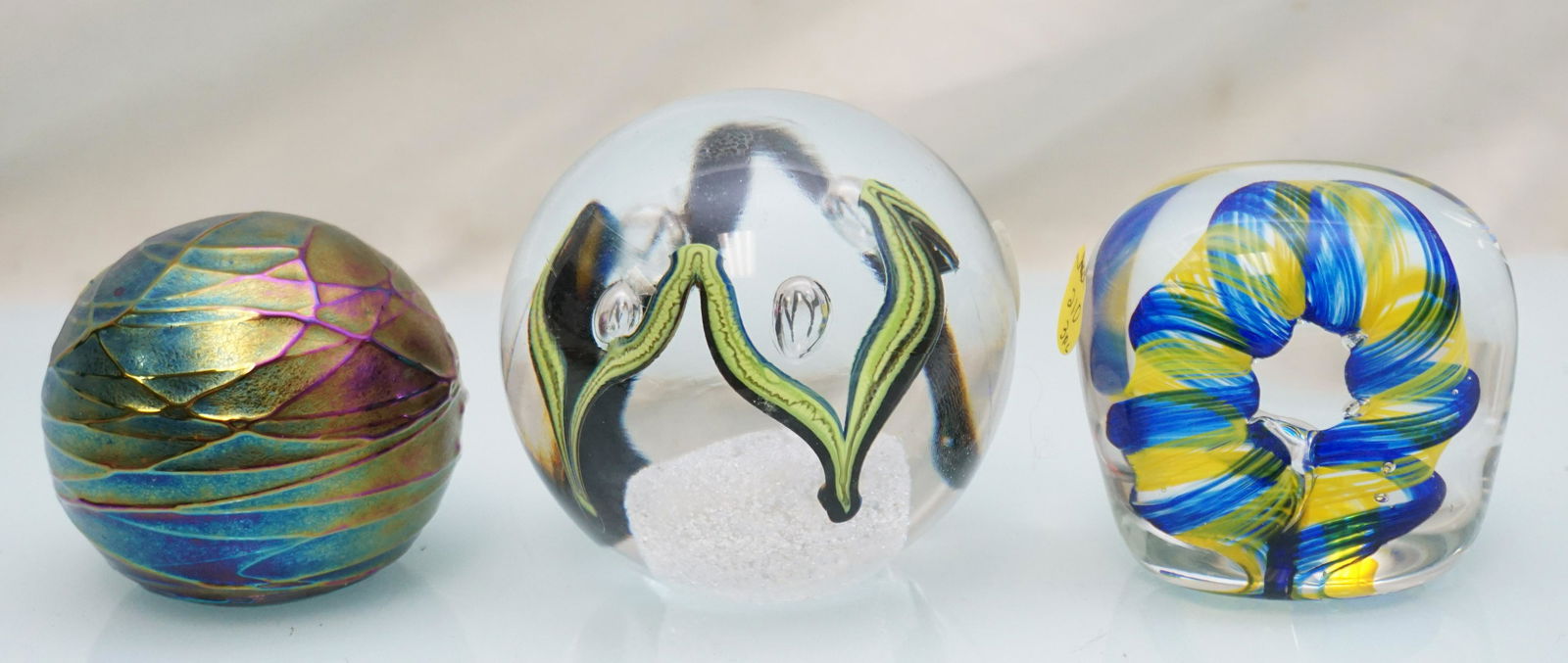 3 PC VINTAGE ART GLASS PAPERWEIGHTS (1 of 7)