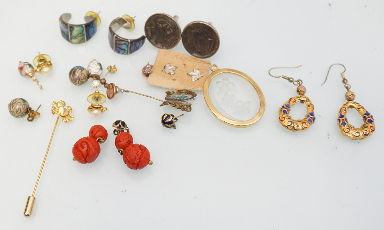 10 VINTAGE EARRINGS - STICK PIN - PENDANT (1 of 4)